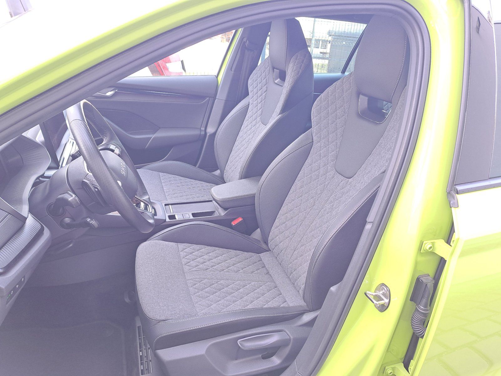 Škoda Octavia, 1,5TSI M-HEV 110kW DSG SportLi - fotka 6