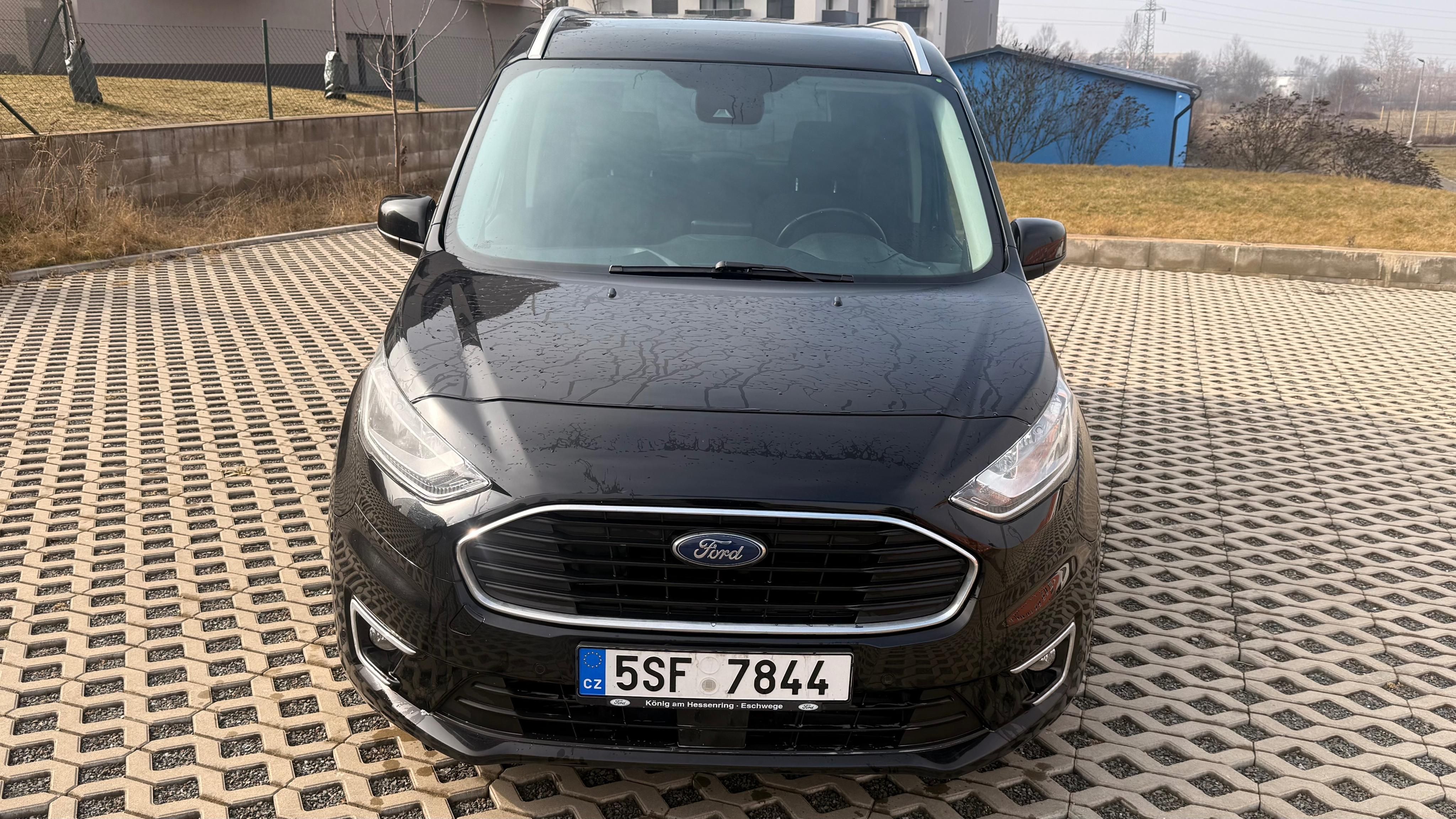 Ford Tourneo Connect, Titanium, 7 míst, 1.5TDCI 88kW - fotka 3