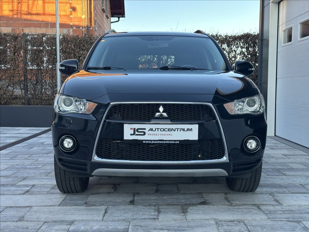 Mitsubishi Outlander, 2,2 DI-D 177PS  Instyle-7 4x4 - fotka 2