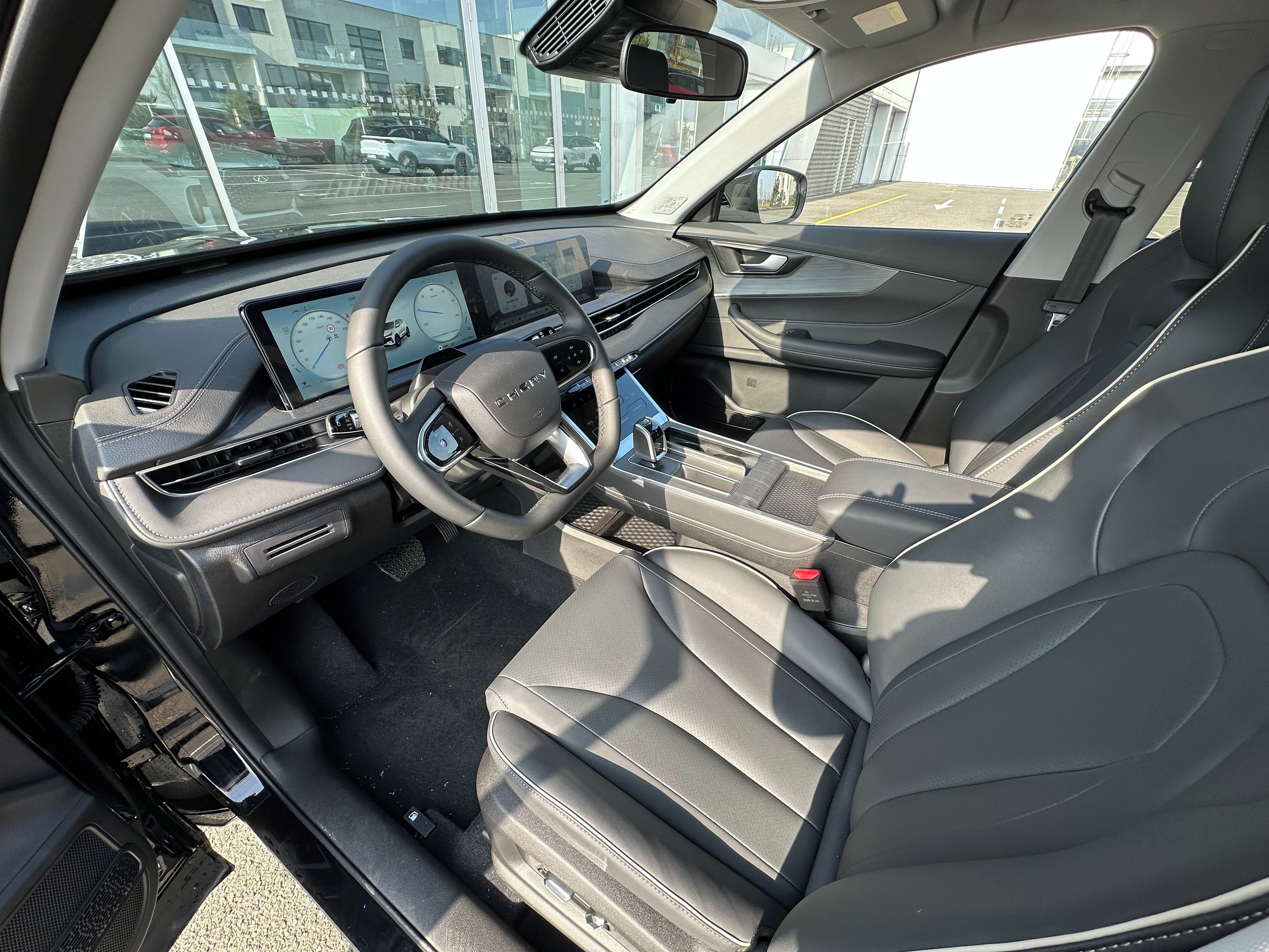 Chery Tiggo 4 HEV, 163k UNIQUE FWD AUTOMAT - fotka 6
