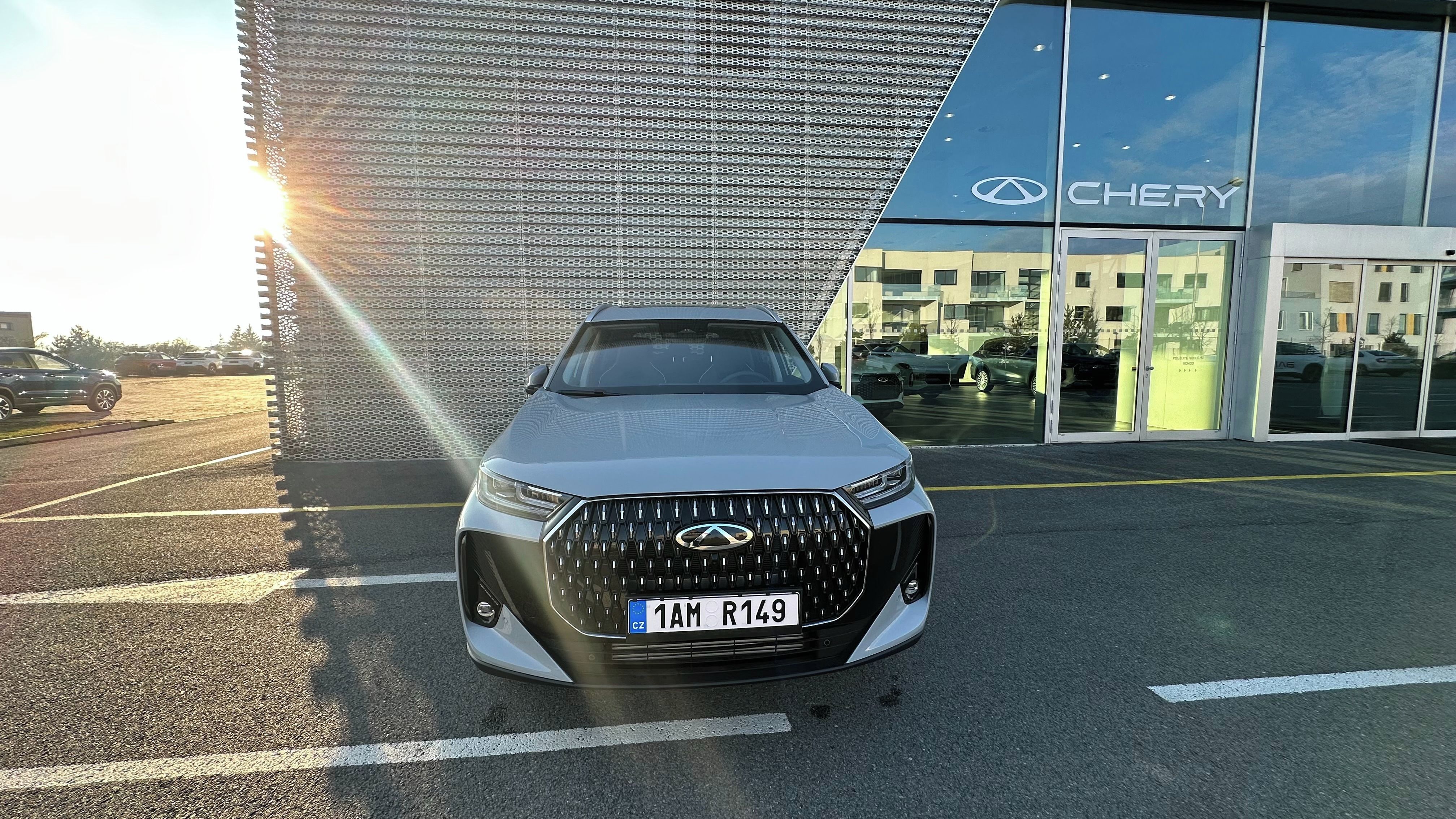 Chery Tiggo 7, 1,6 T-GDI UNIQUE 4x4 7DCT - fotka 2