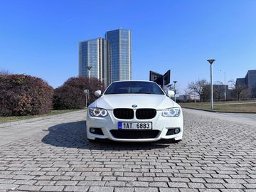 E93 335i DKG Super stav