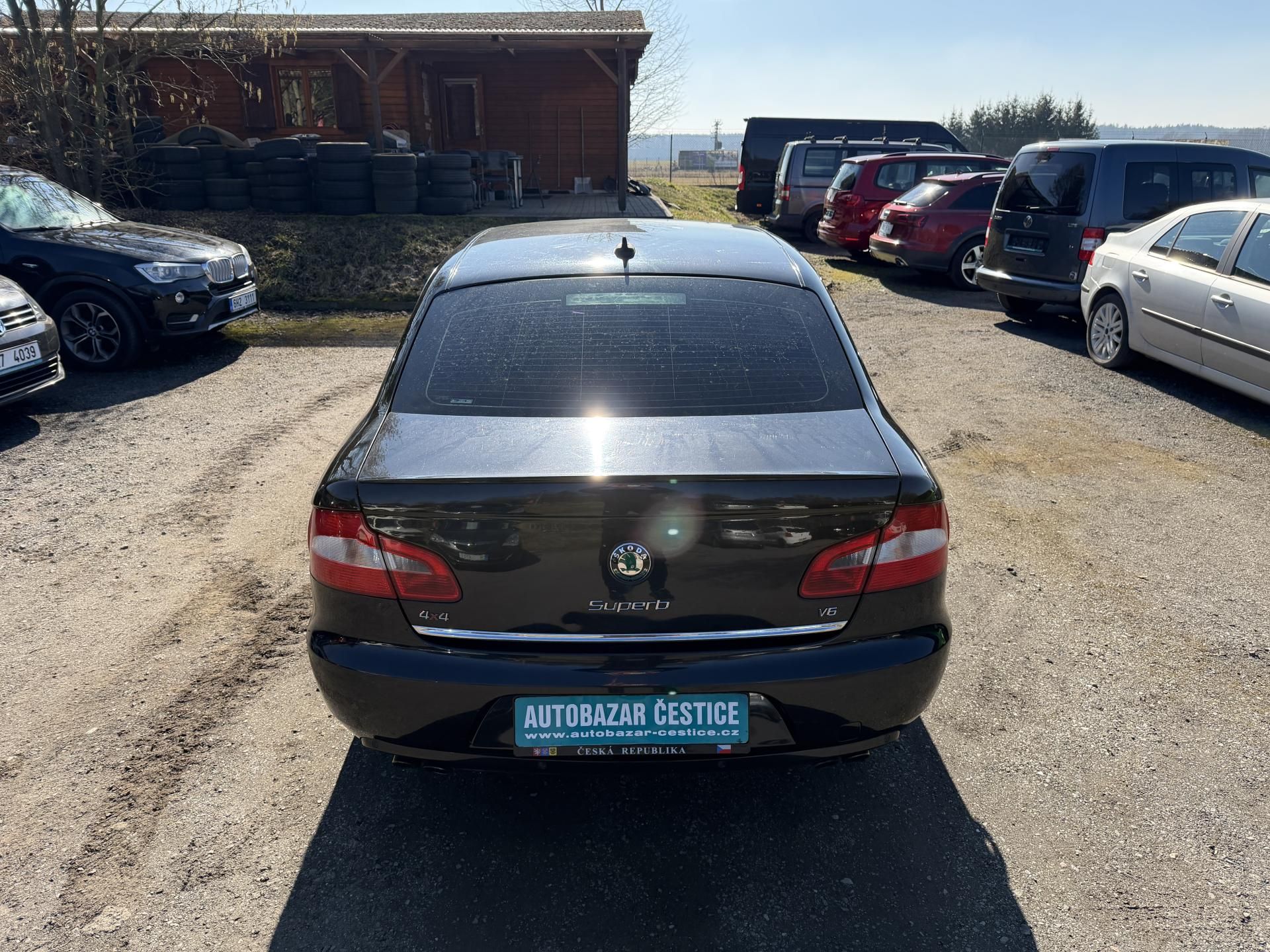 Škoda Superb, 3.6 V6 4x4 DSG - fotka 5