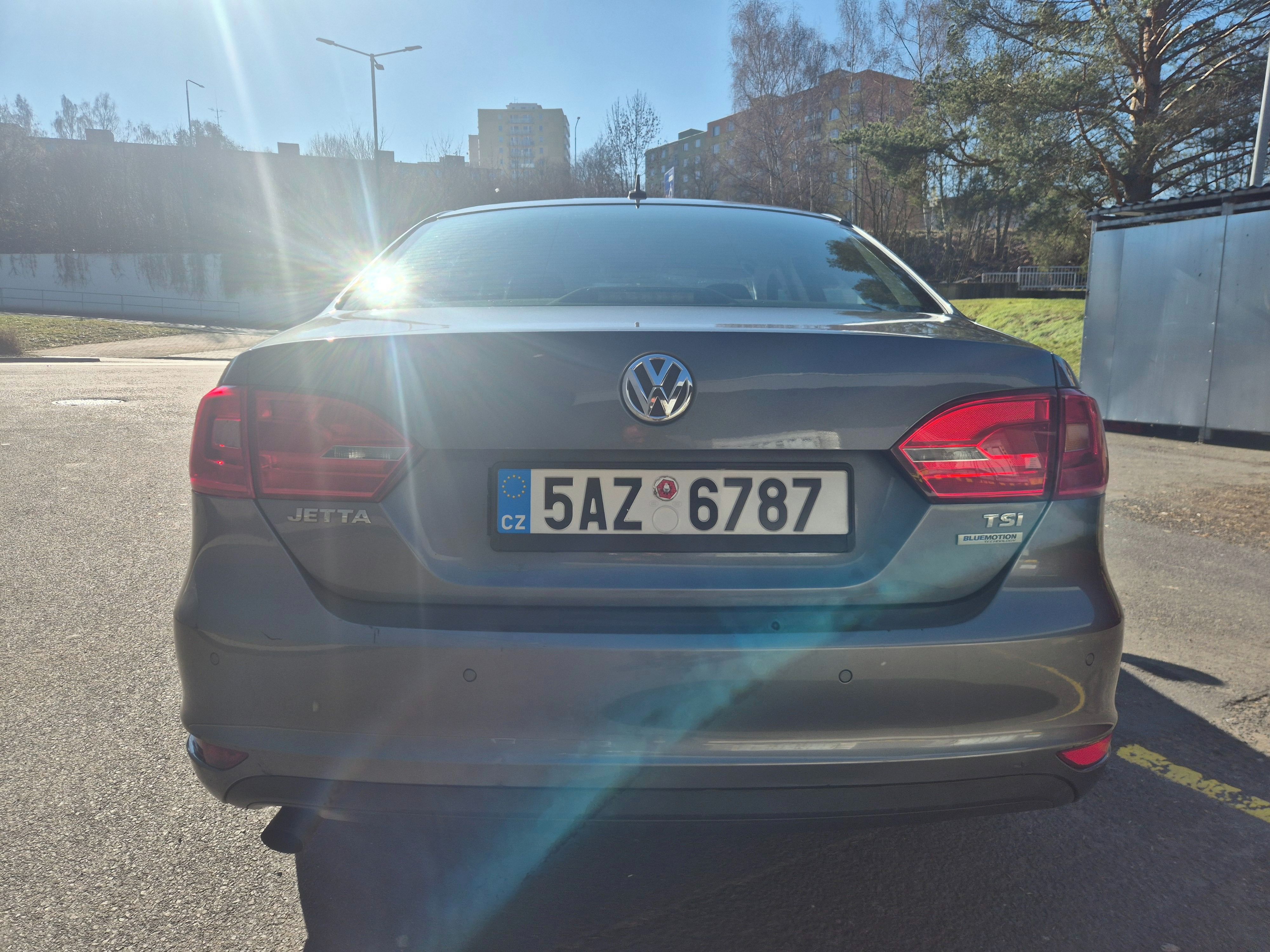 Volkswagen Jetta, 1 maj.plný servis ZÁRUKA 1 ROK - fotka 5