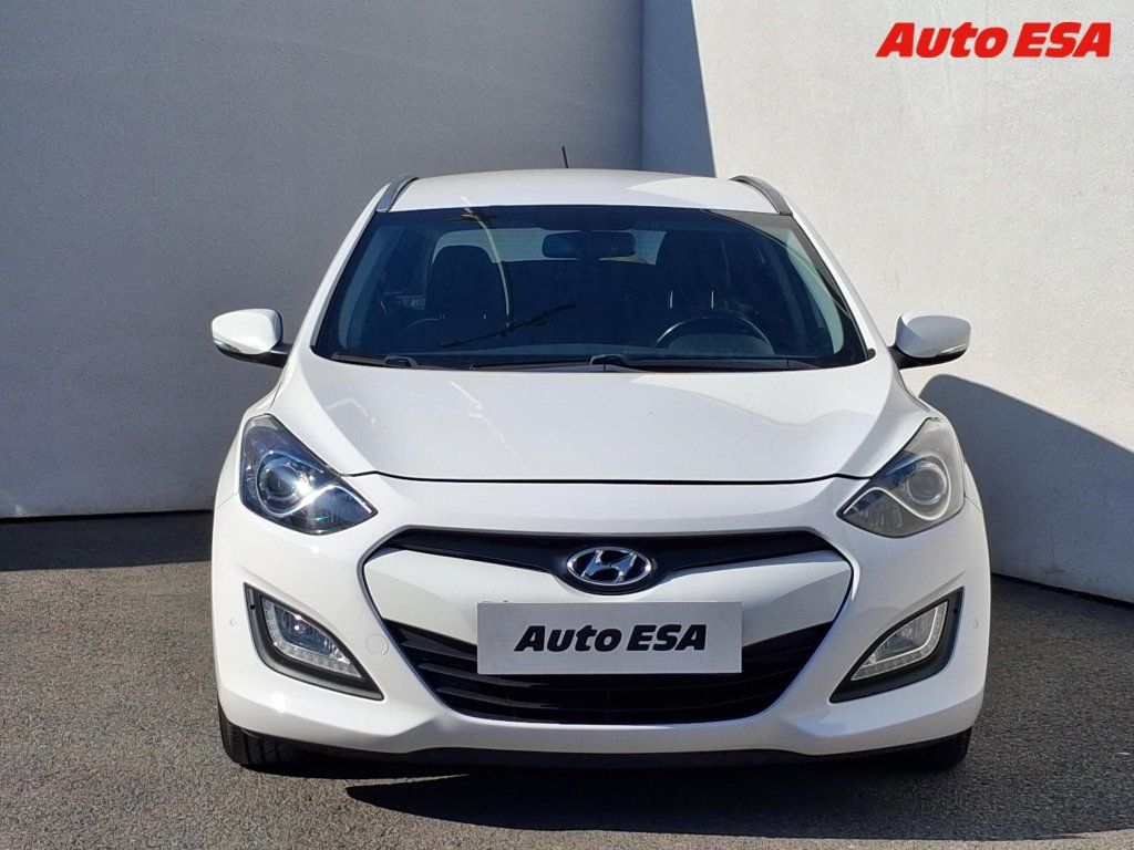 Hyundai i30, 1.4i LPG,AC,tempo - fotka 2