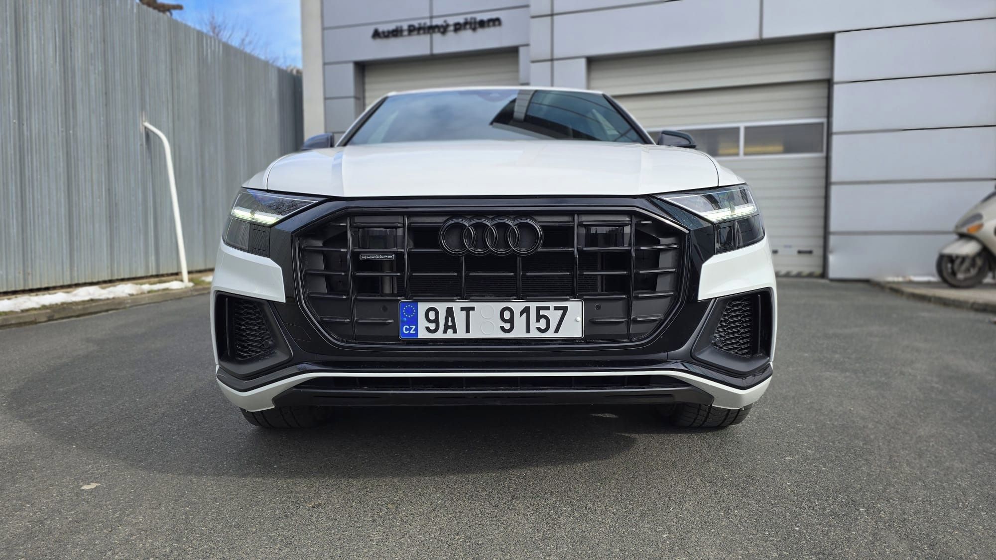 Audi Q8, 55 TFSI quattro S line - fotka 2