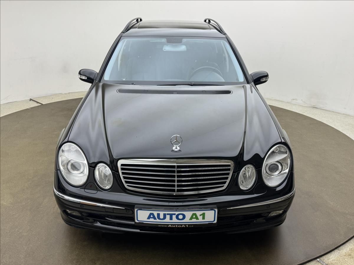 Mercedes-Benz Třídy E, 3,0 280 V6 AT AVANTGARDE H/K - fotka 2