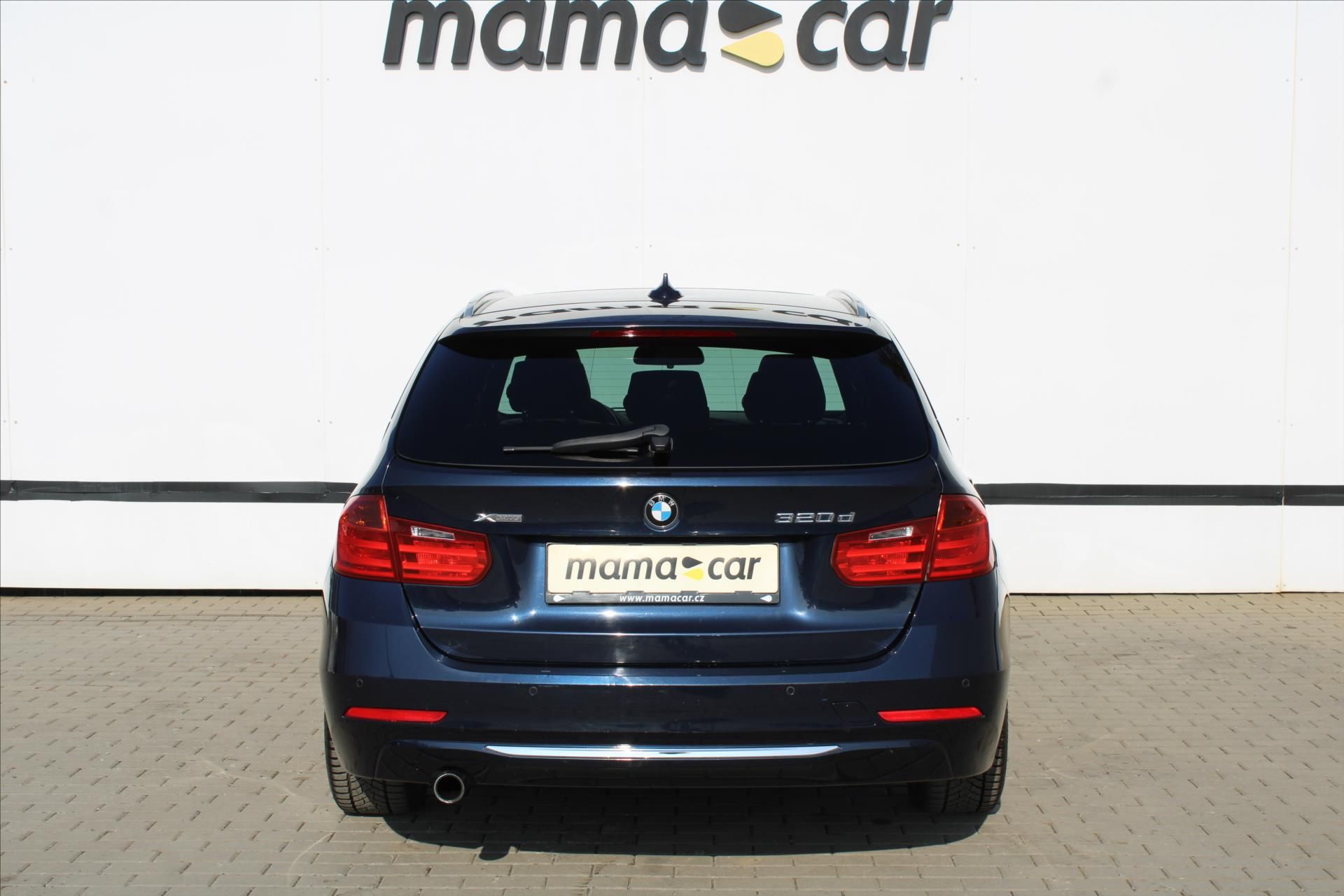 BMW Řada 3, 320d xDrive NAVI KŮŽE PANORAMA - fotka 6
