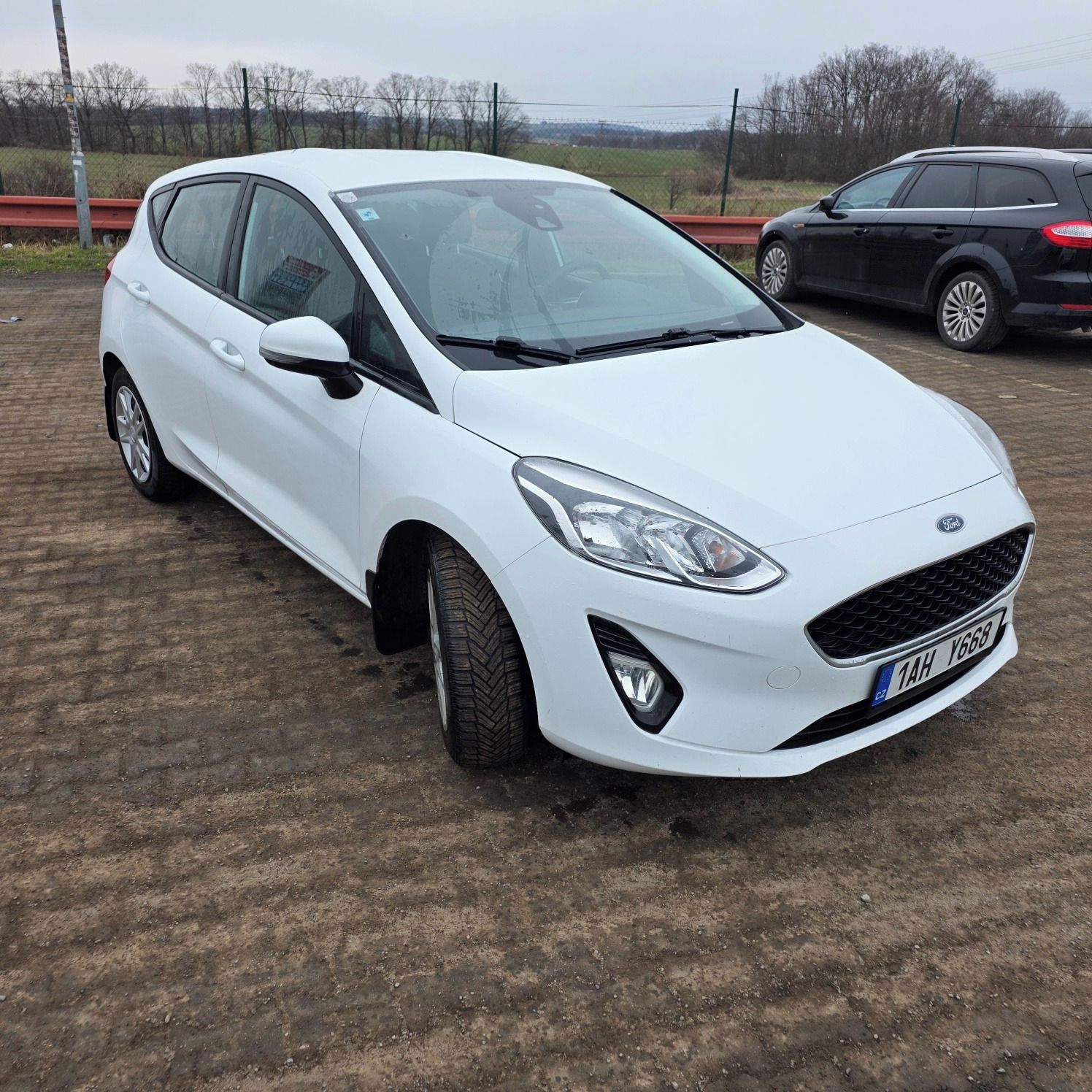 Ford Fiesta, 1.1 klima, serviska, DPH, top! - fotka 4