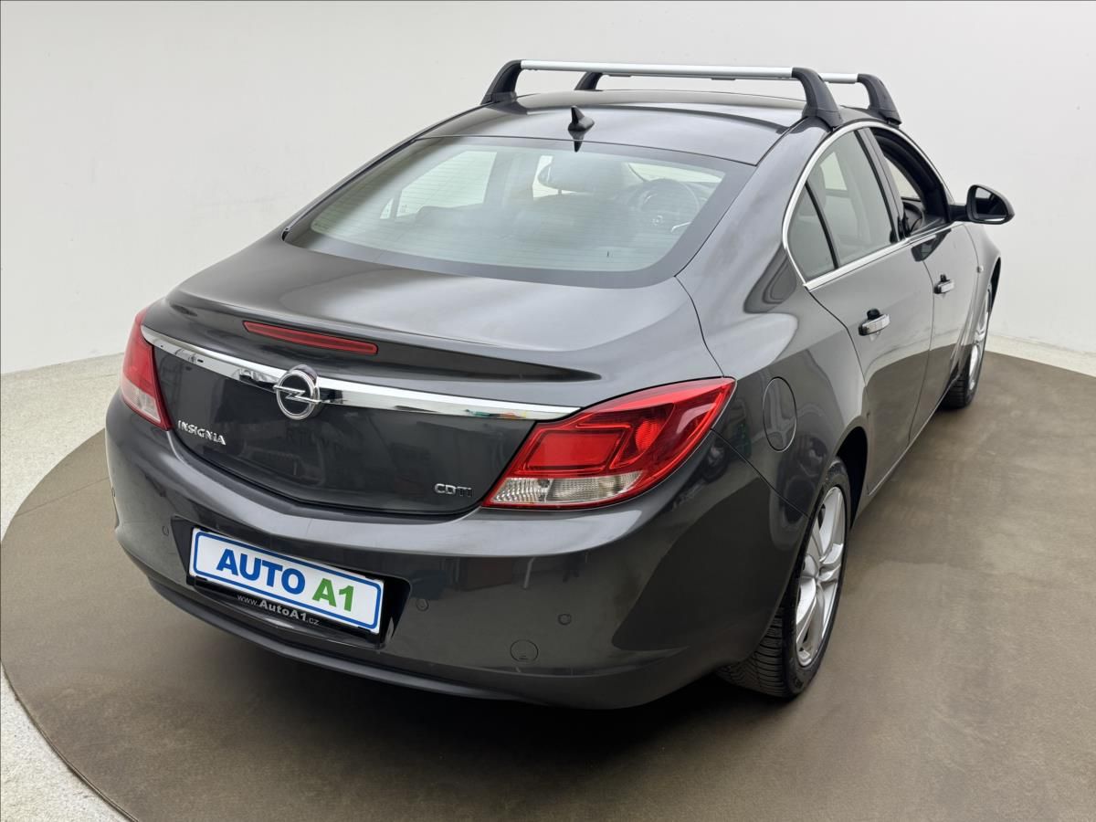 Opel Insignia, 2,0 CDTi LED VÝHŘEV 2XKOLA ČR - fotka 4