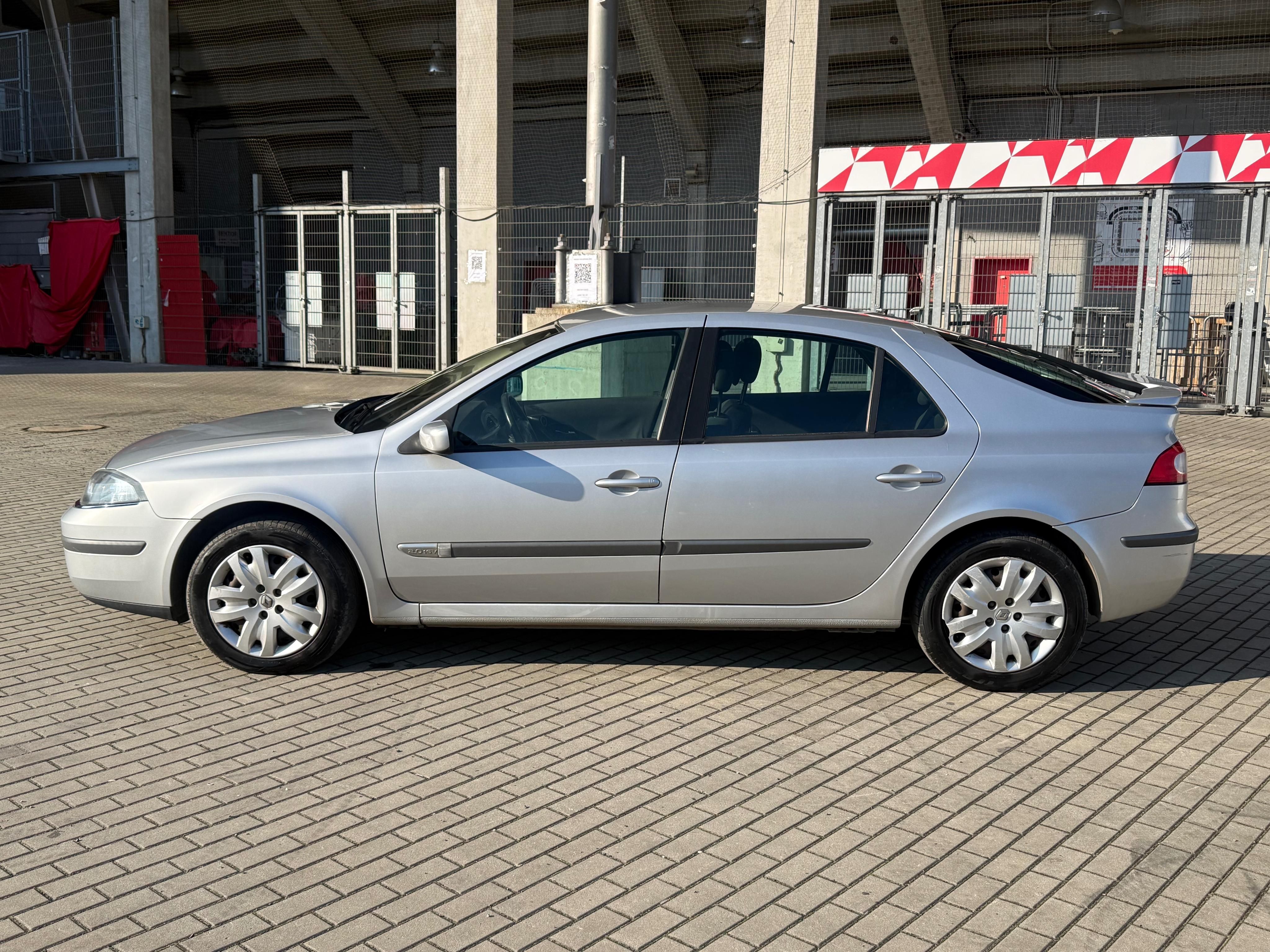 Renault Laguna, 2.0i, 98kw Nová STK - fotka 2