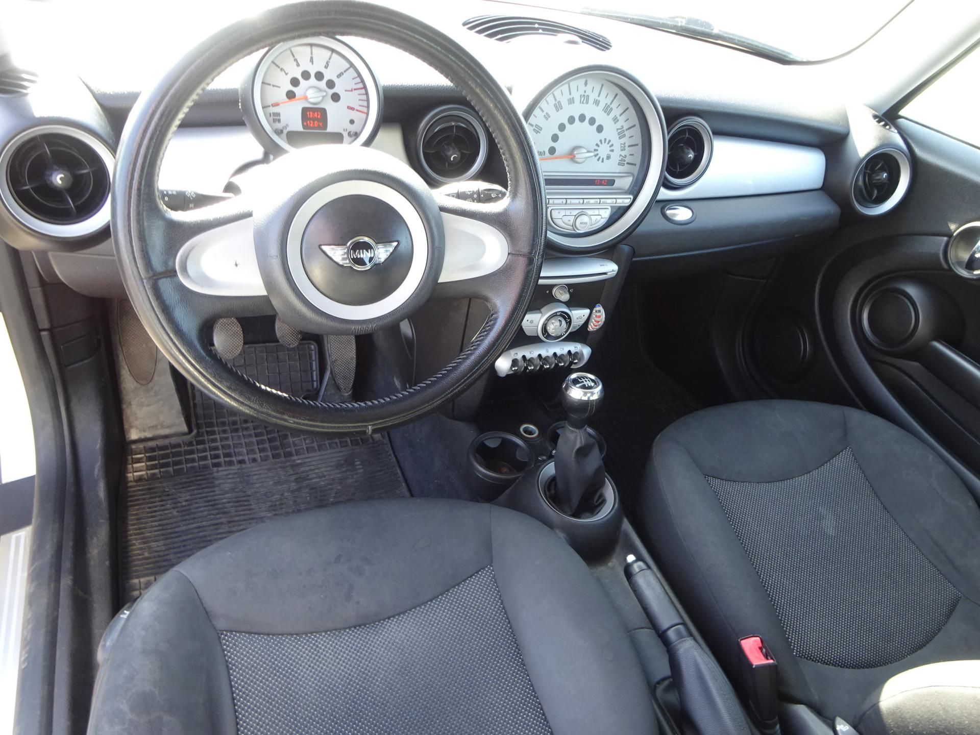Mini One, 1.4 70kW KLIMA SERVIS - fotka 6