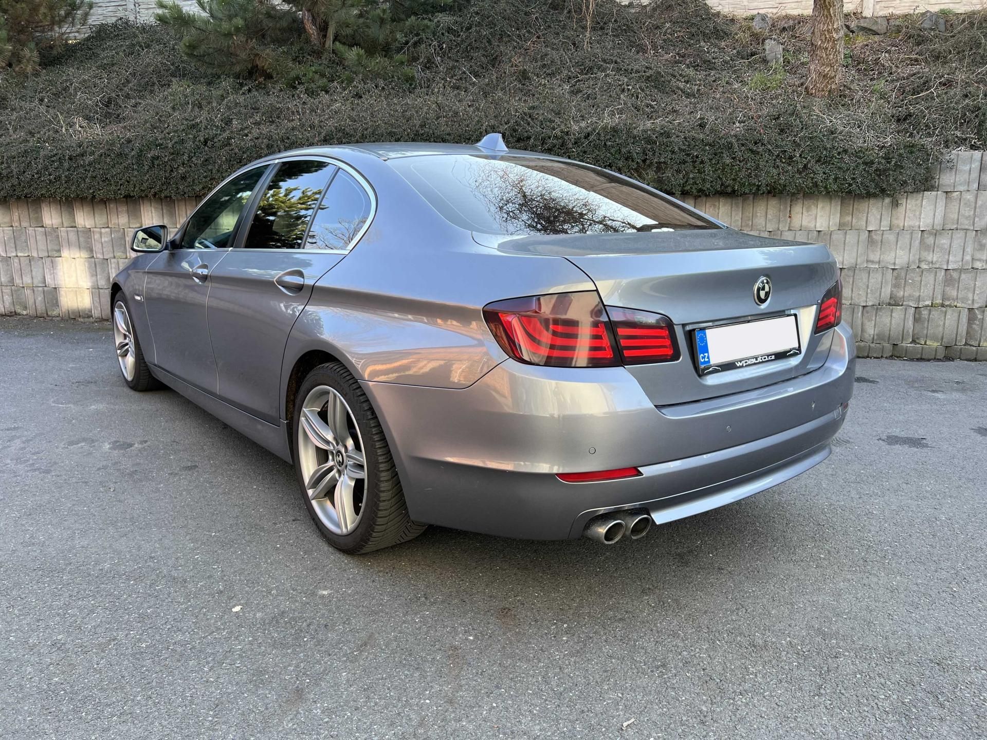 BMW Řada 5, 530d 190 kW NOVÁ STK - fotka 5