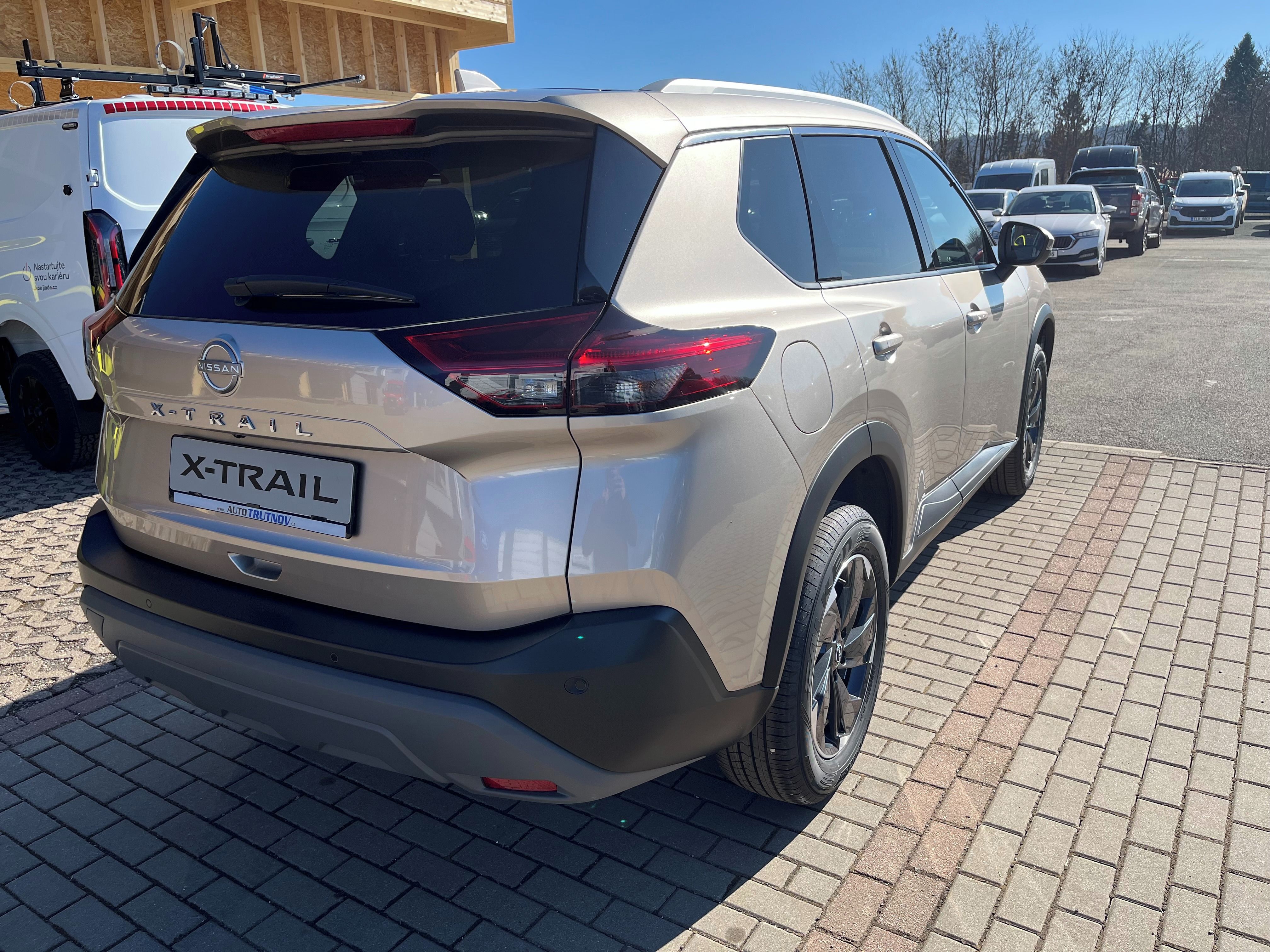 Nissan X-Trail, 1.5 VC-T MHEV 120kW N-Connecta - fotka 5