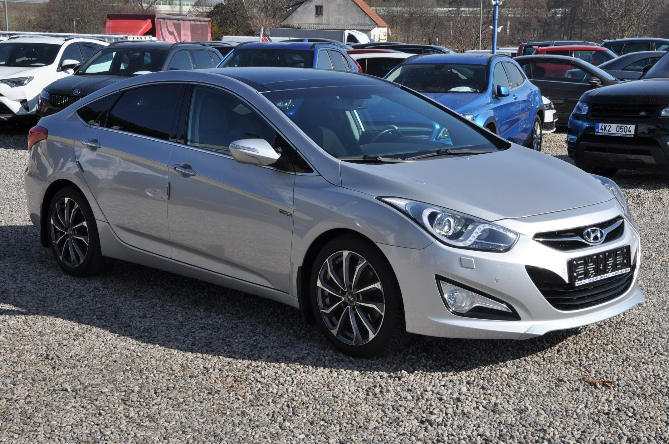 Hyundai i40, 2.0GDi 131kW Automat - fotka 2