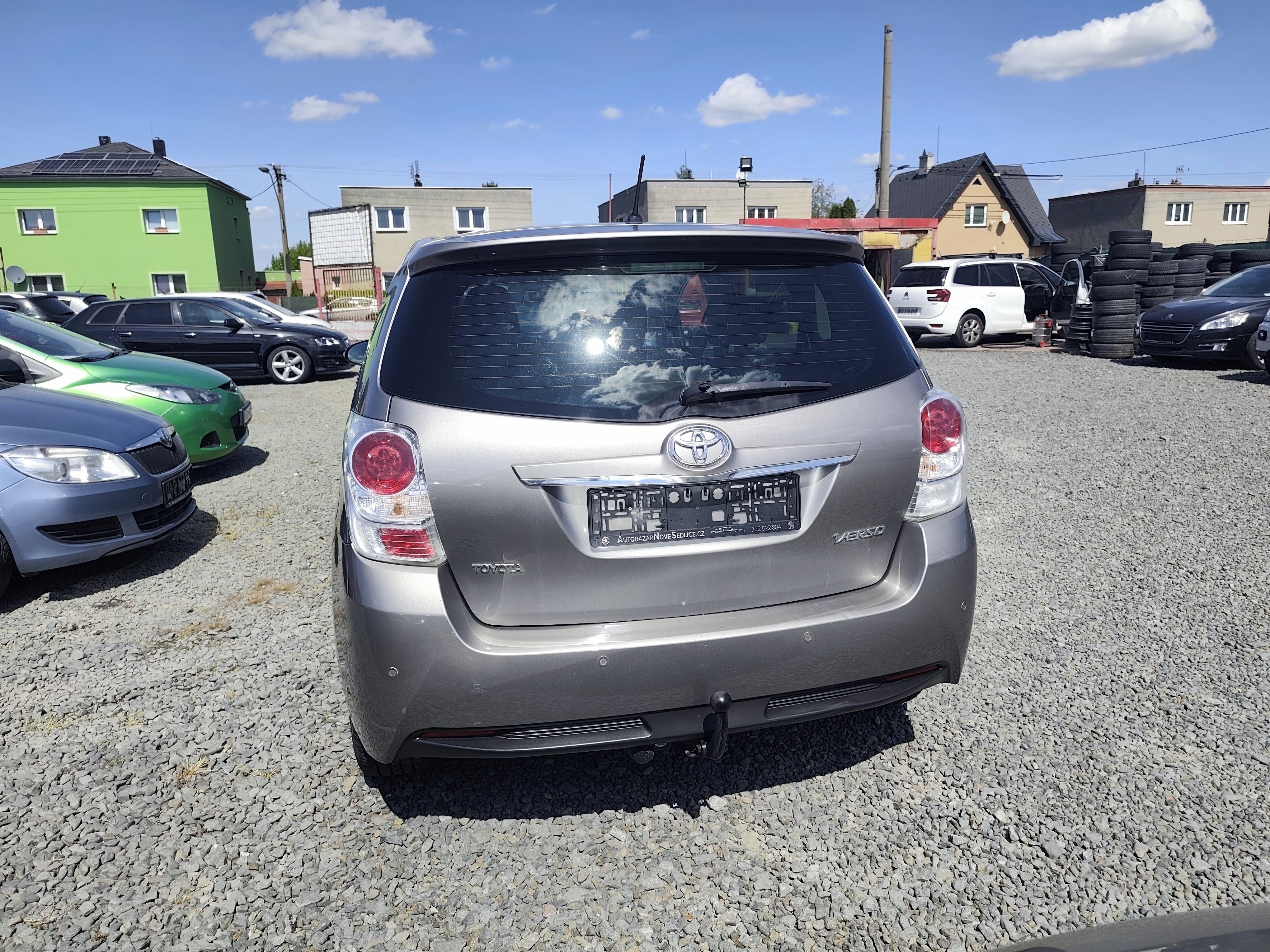 Toyota Verso, 1.6 D-4D Panorama, Klima, Navi - fotka 5