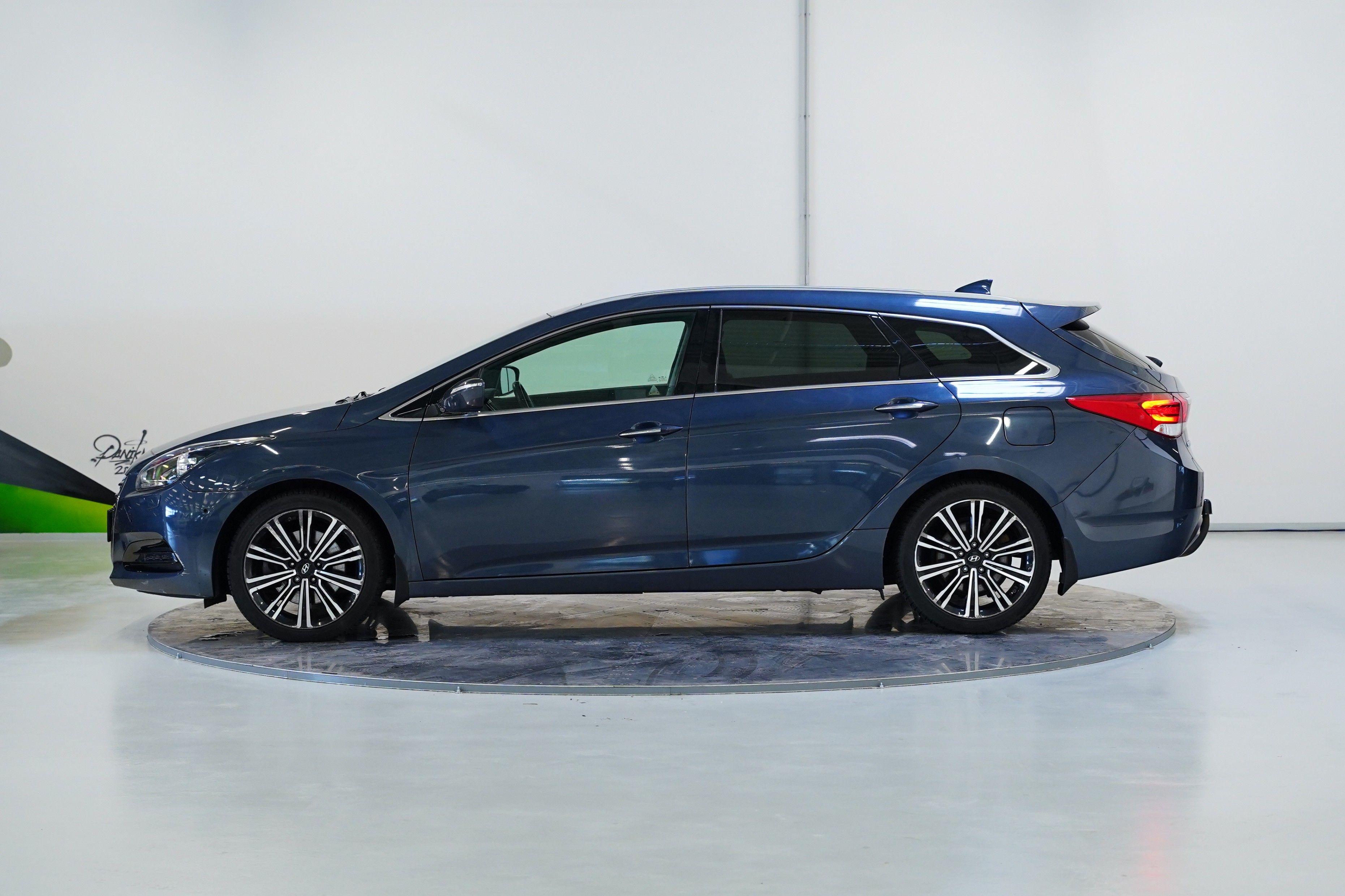 Hyundai i40, 1.7 CRDI 104 kW - fotka 3