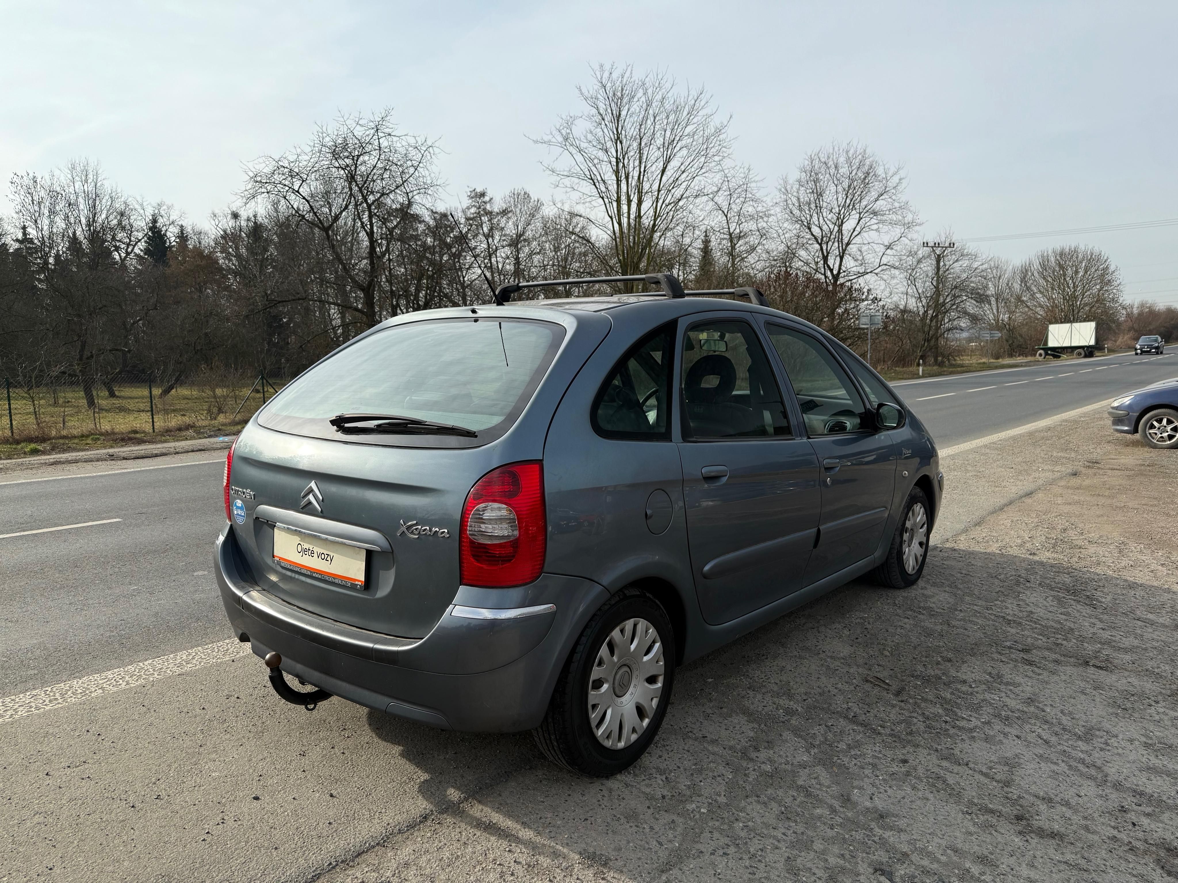 Citroën Xsara Picasso, 1.6i 16v 80kw Klima Tažné - fotka 3