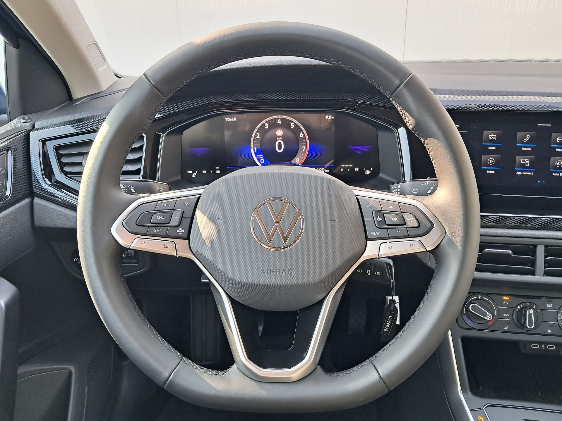 Volkswagen Polo, VW Polo People 1.0 TSI / 70 kW - fotka 6