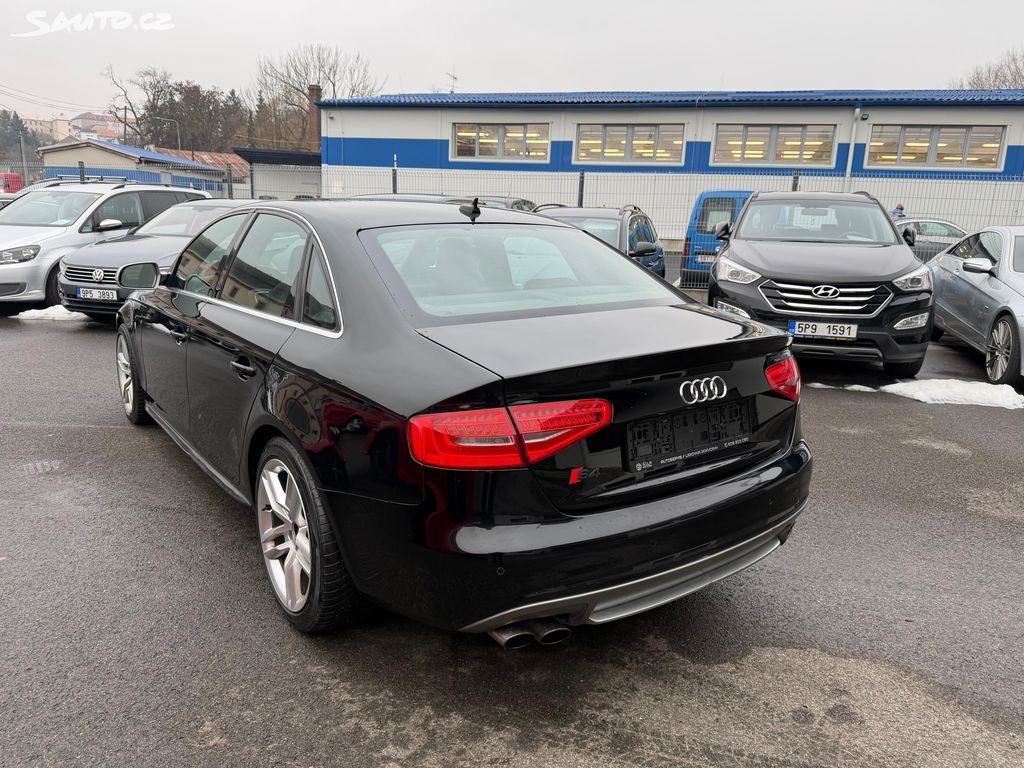 Audi S4, Manual QUATTRO - fotka 2