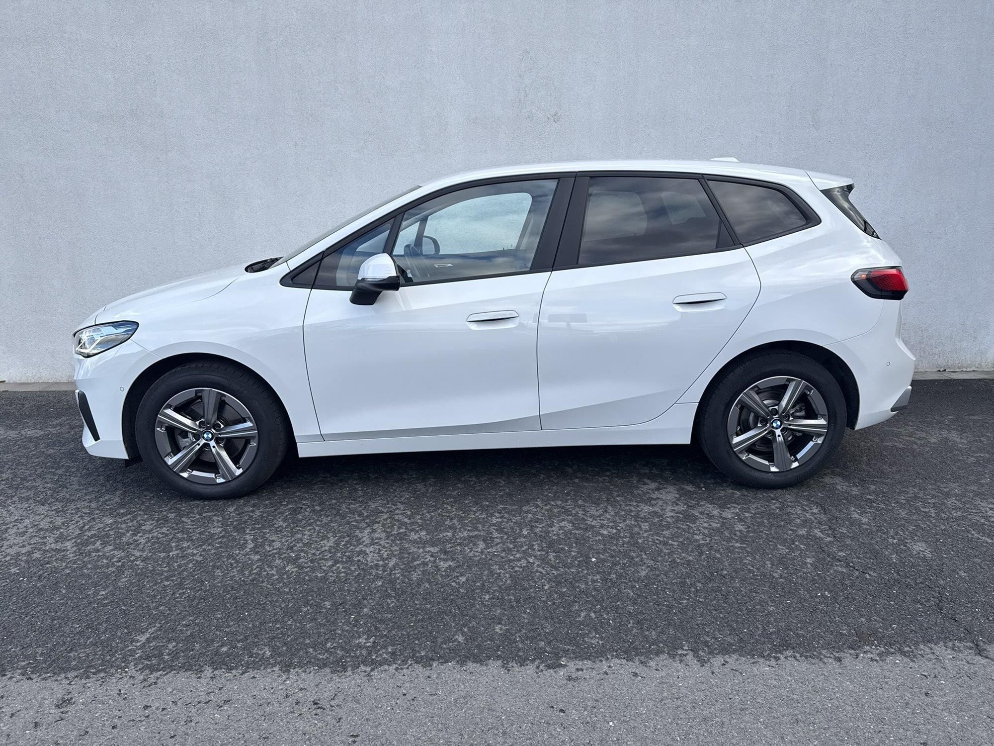 BMW Řada 2, 218i Active Tourer - fotka 3