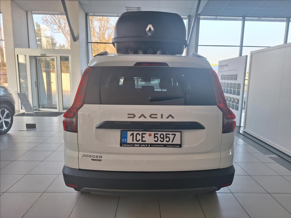 Dacia Jogger, 1,6 HYBRID 140 7 míst  Extreme - fotka 4