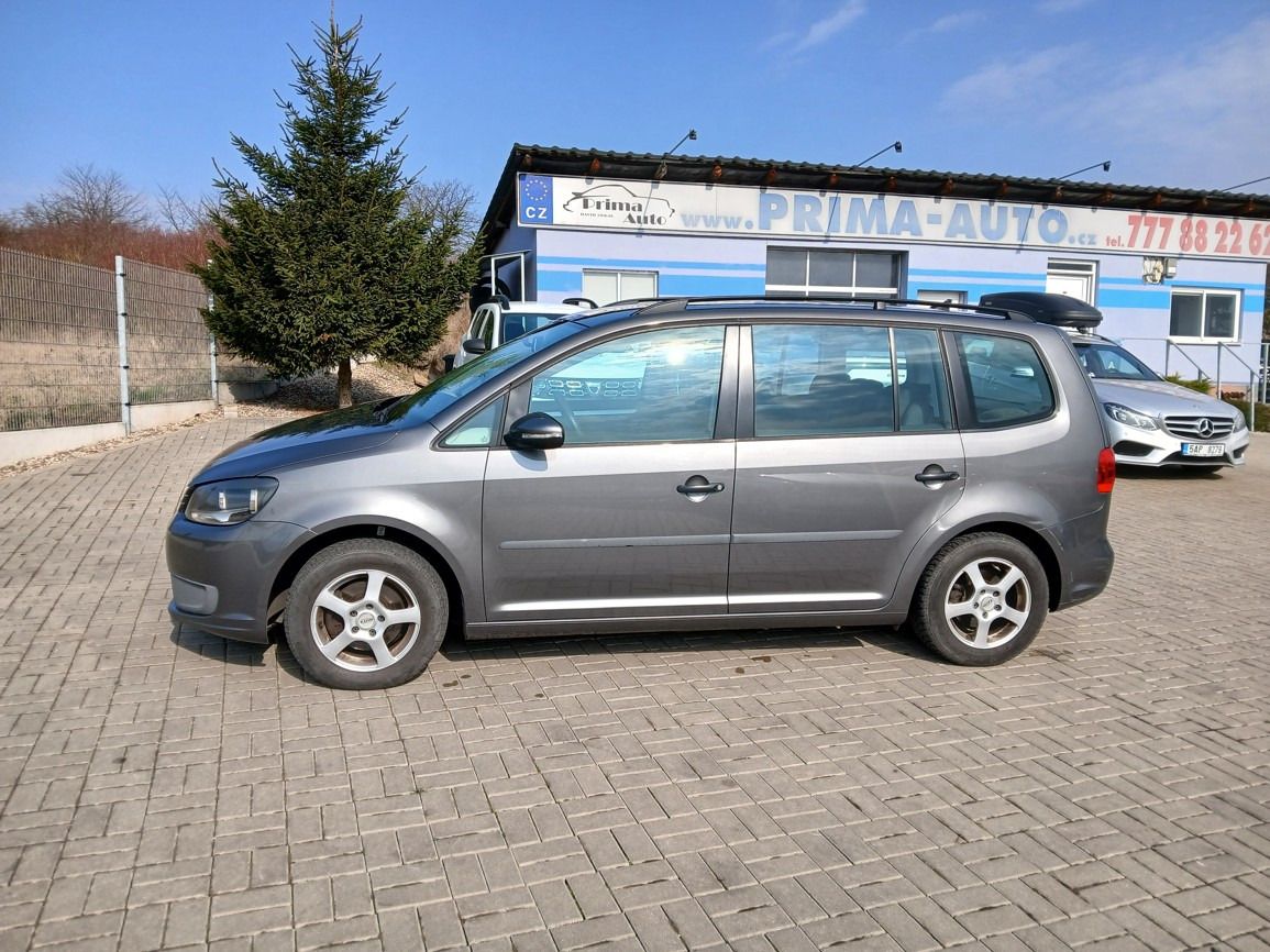 Volkswagen Touran, 1,6 TDI DSG - fotka 2