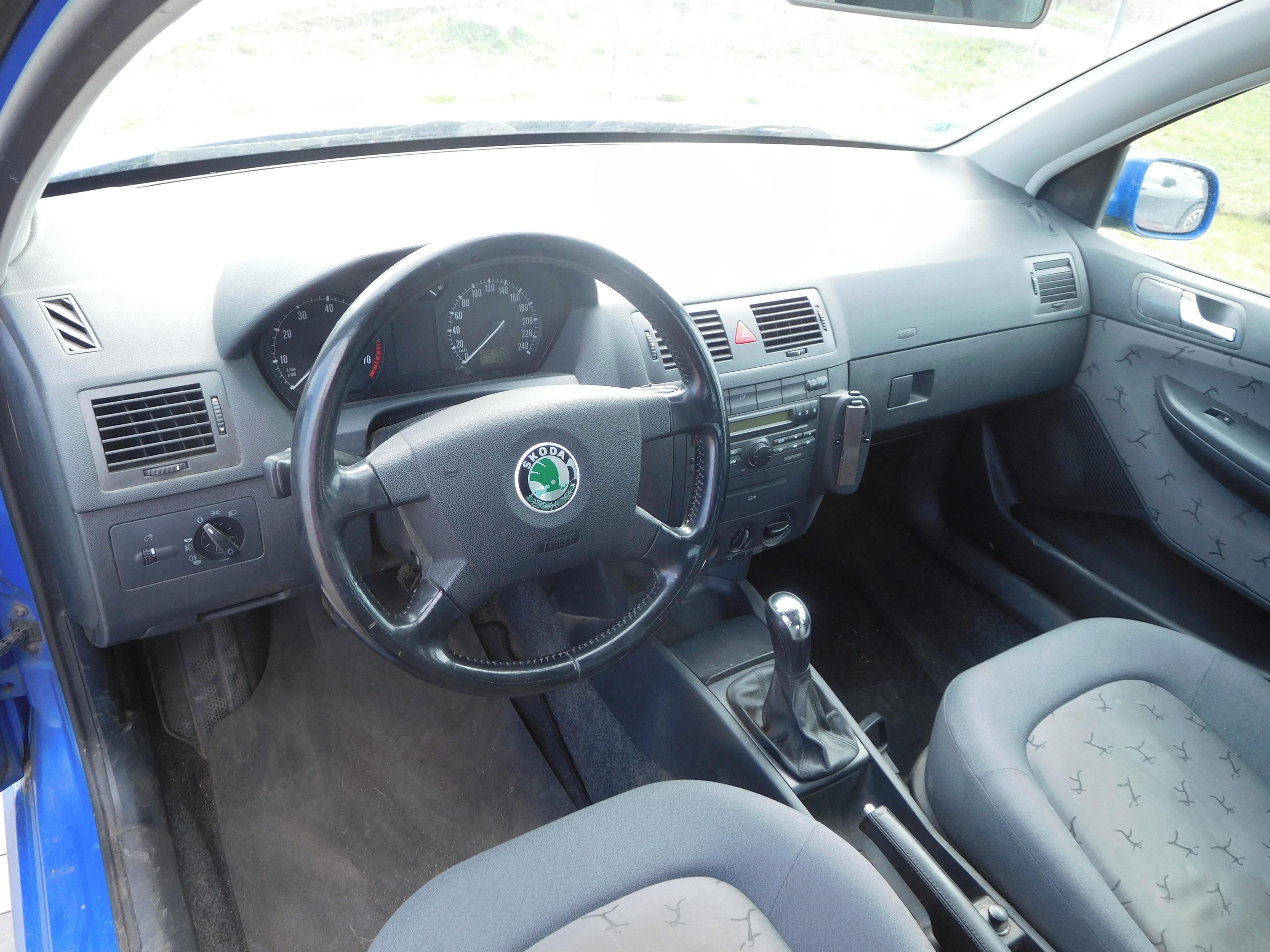 Škoda Fabia, 1.4i 16V Excellent, 74 kW - fotka 5