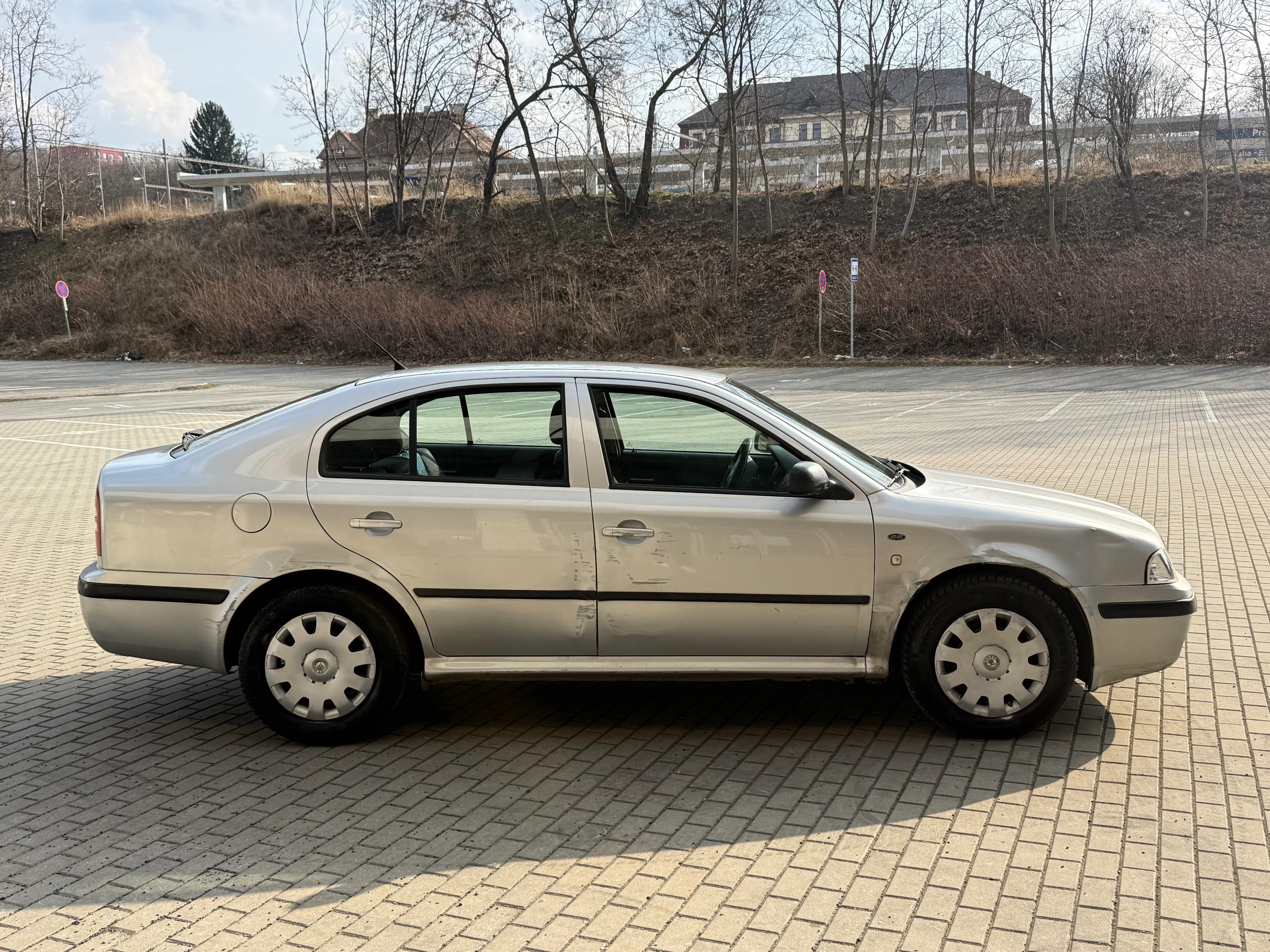 Škoda Octavia, 1.9TDI, 66kw Automat - fotka 6