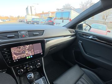 Škoda Superb L&K 140KW 4X4