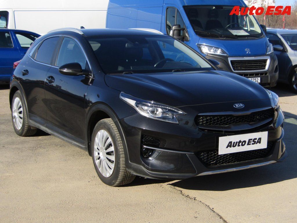 Kia XCee´d, 1.4 T-GDi,ČR,LED,navi