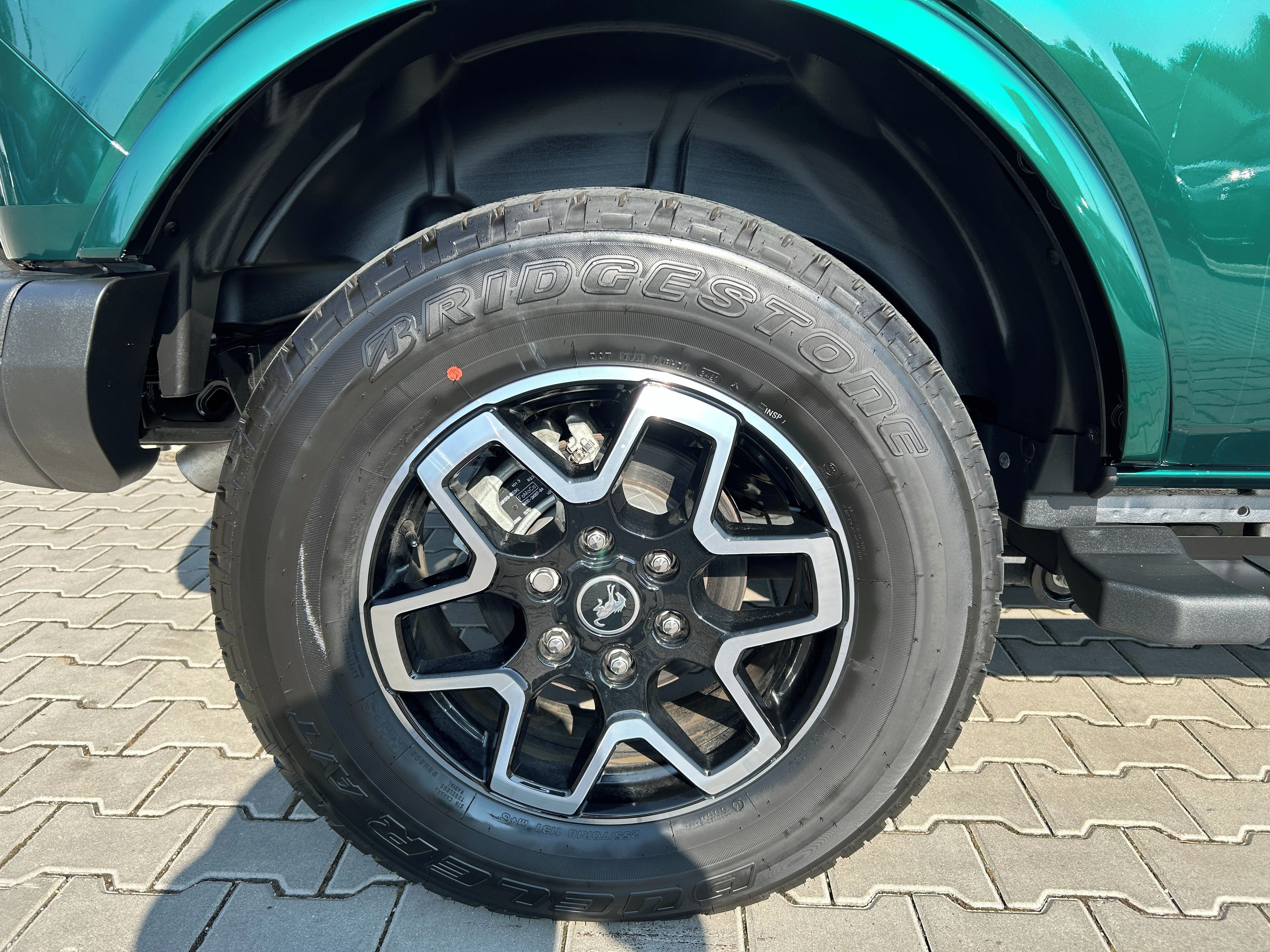 Ford Bronco, 2.7 EcoBoost 246kW OUTER BANKS - fotka 6