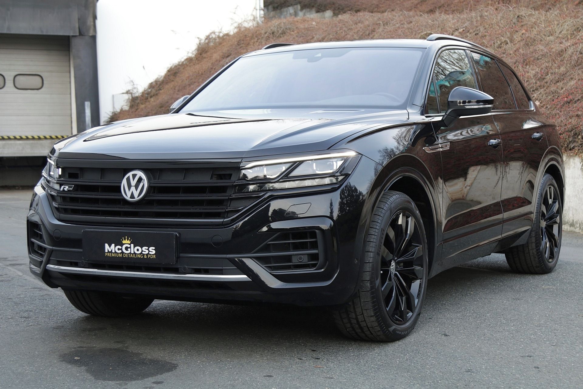 Volkswagen Touareg, R-Line/Black/Webasto/TZ/Servis - fotka 2