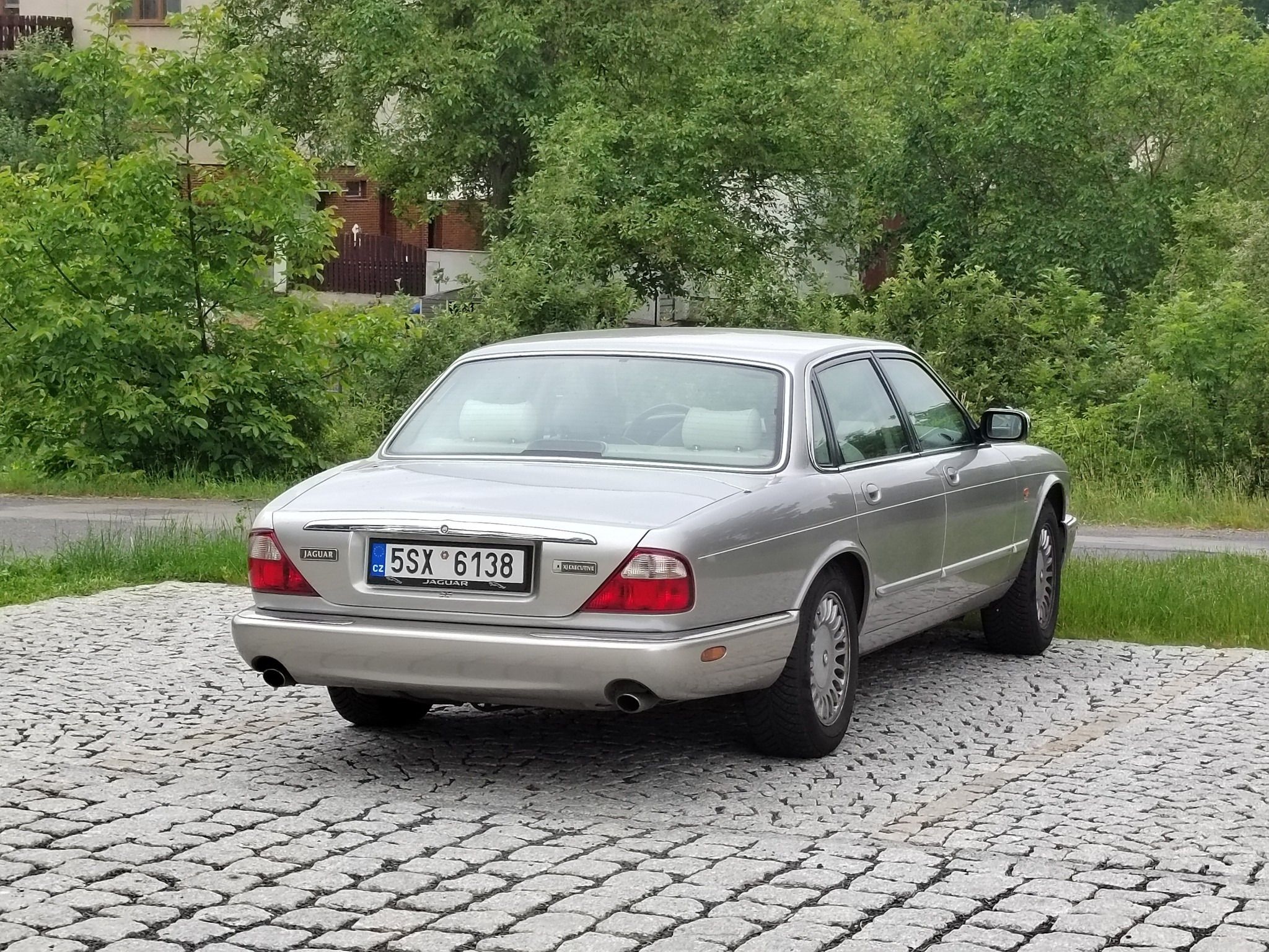 Jaguar XJ, 3,2 V8 unikát - fotka 4