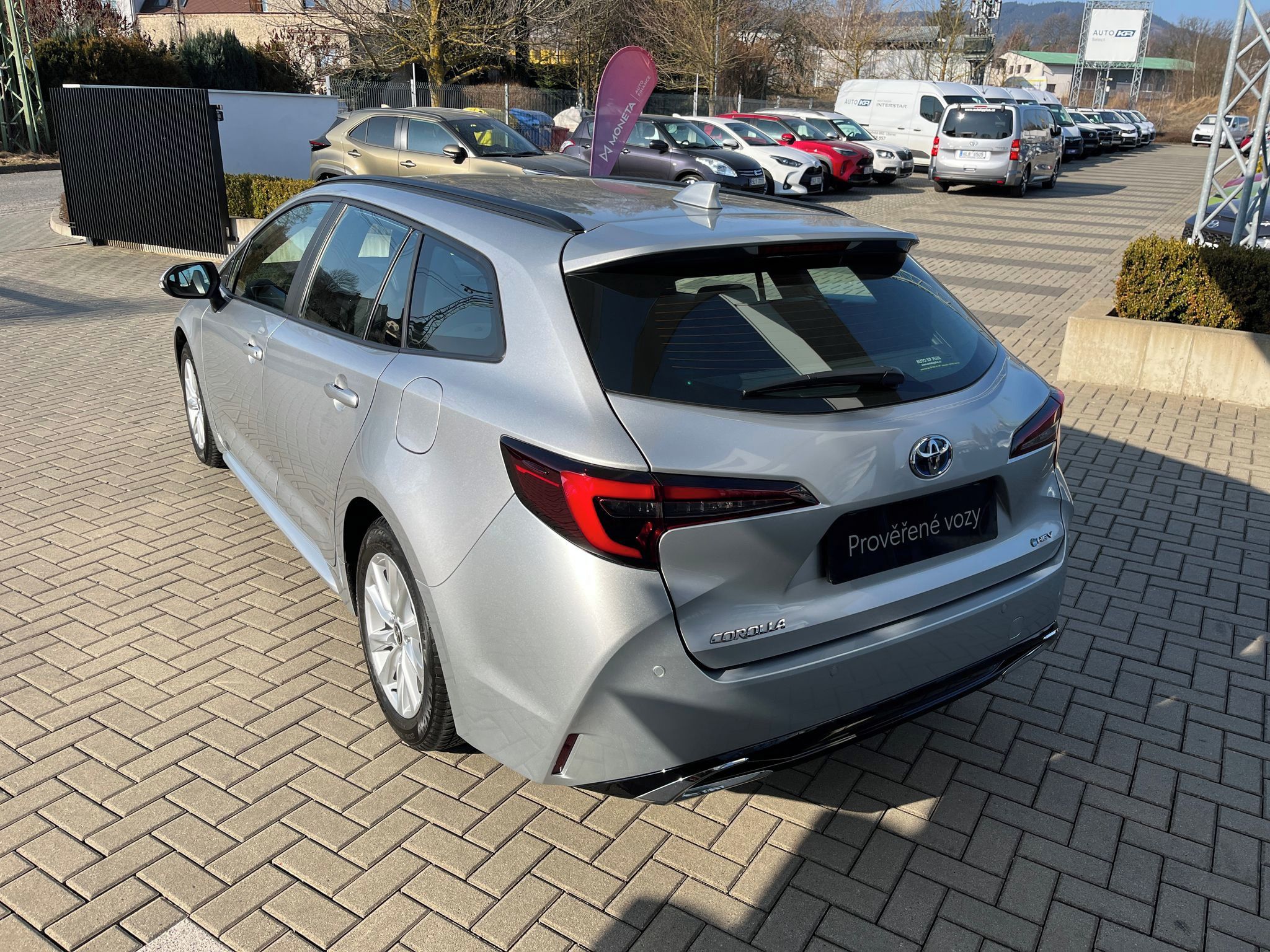 Toyota Corolla, 1.8 Hybrid Comfort Tech TS - fotka 4