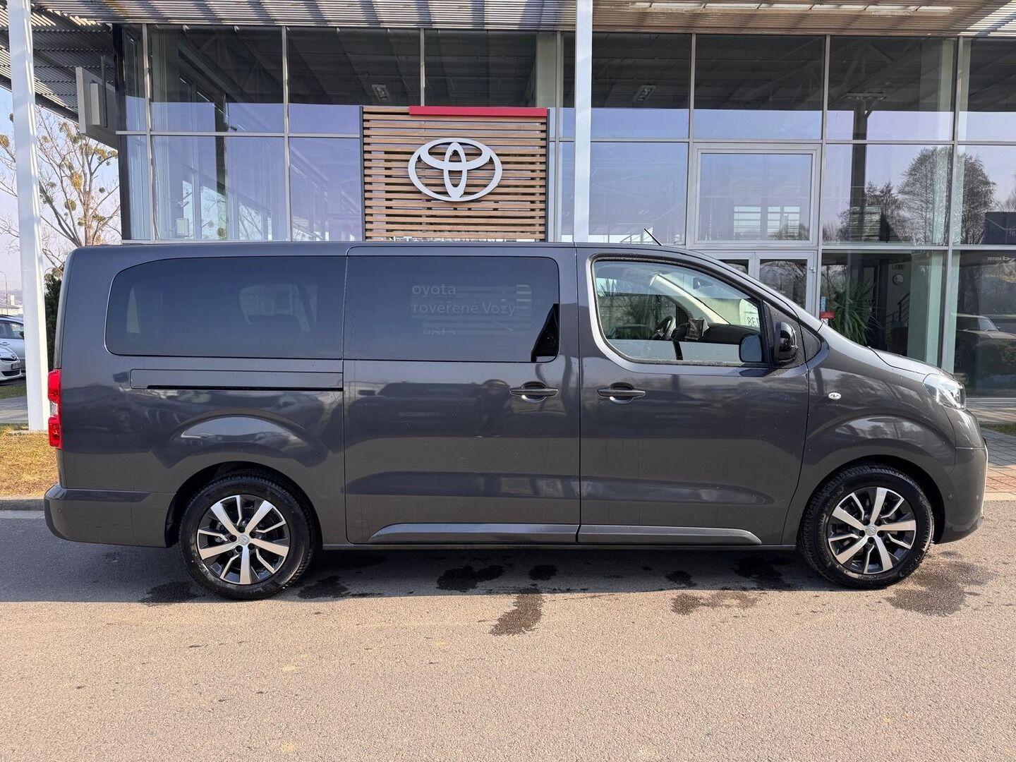 Toyota Proace, 2.0 Family 8S - fotka 2