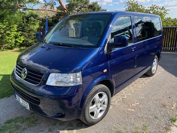 VW T5 CARAVELLE 2.5TDI