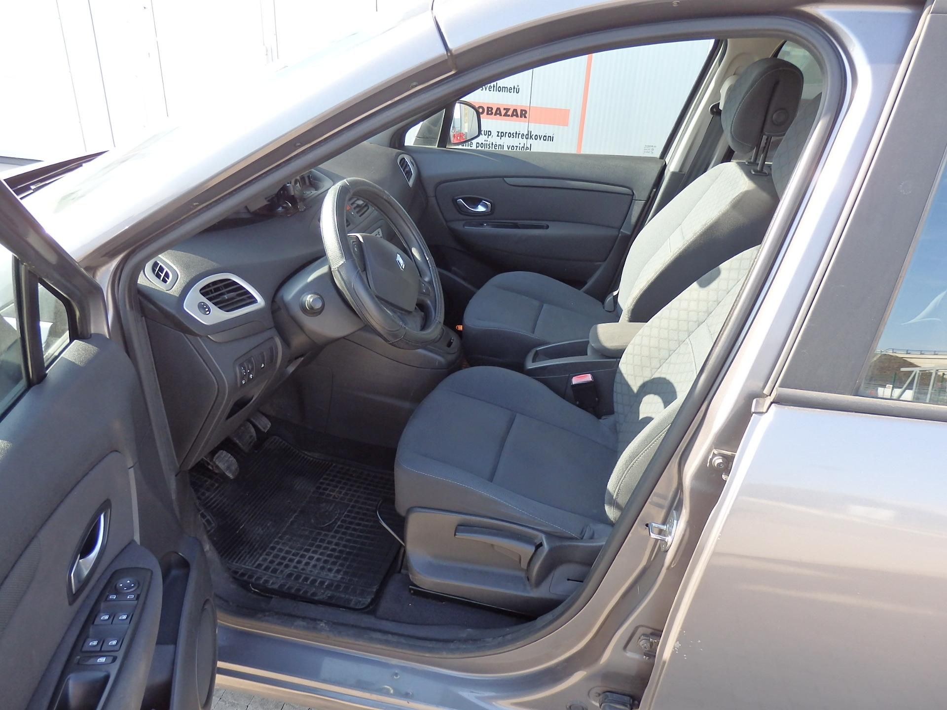 Renault Grand Scénic, 1.6i 81 kW KLIMA, 6x AIRBAG - fotka 6