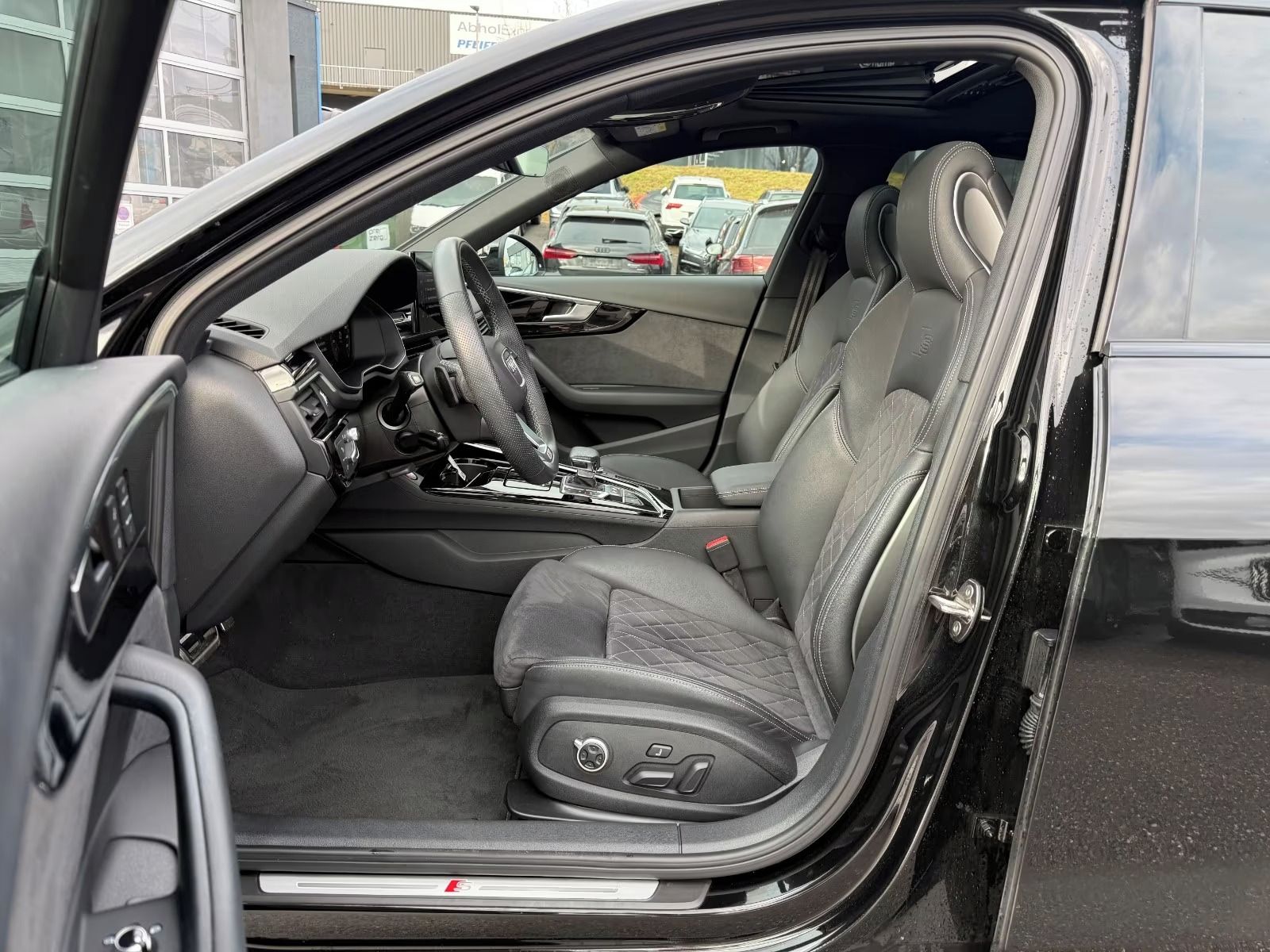 Audi S4 - fotka 6