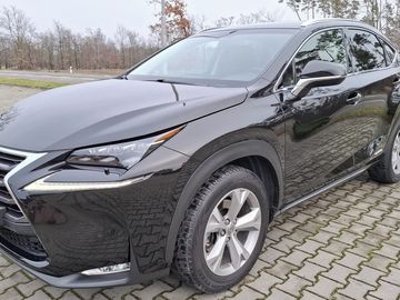 Lexus NX 300h 4×4
