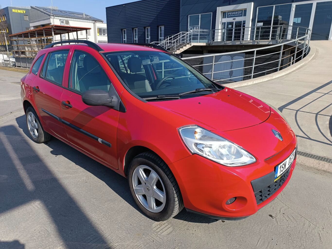 Renault Clio, kombi 1.2i 55 kw / ČR / 2. maj - fotka 2