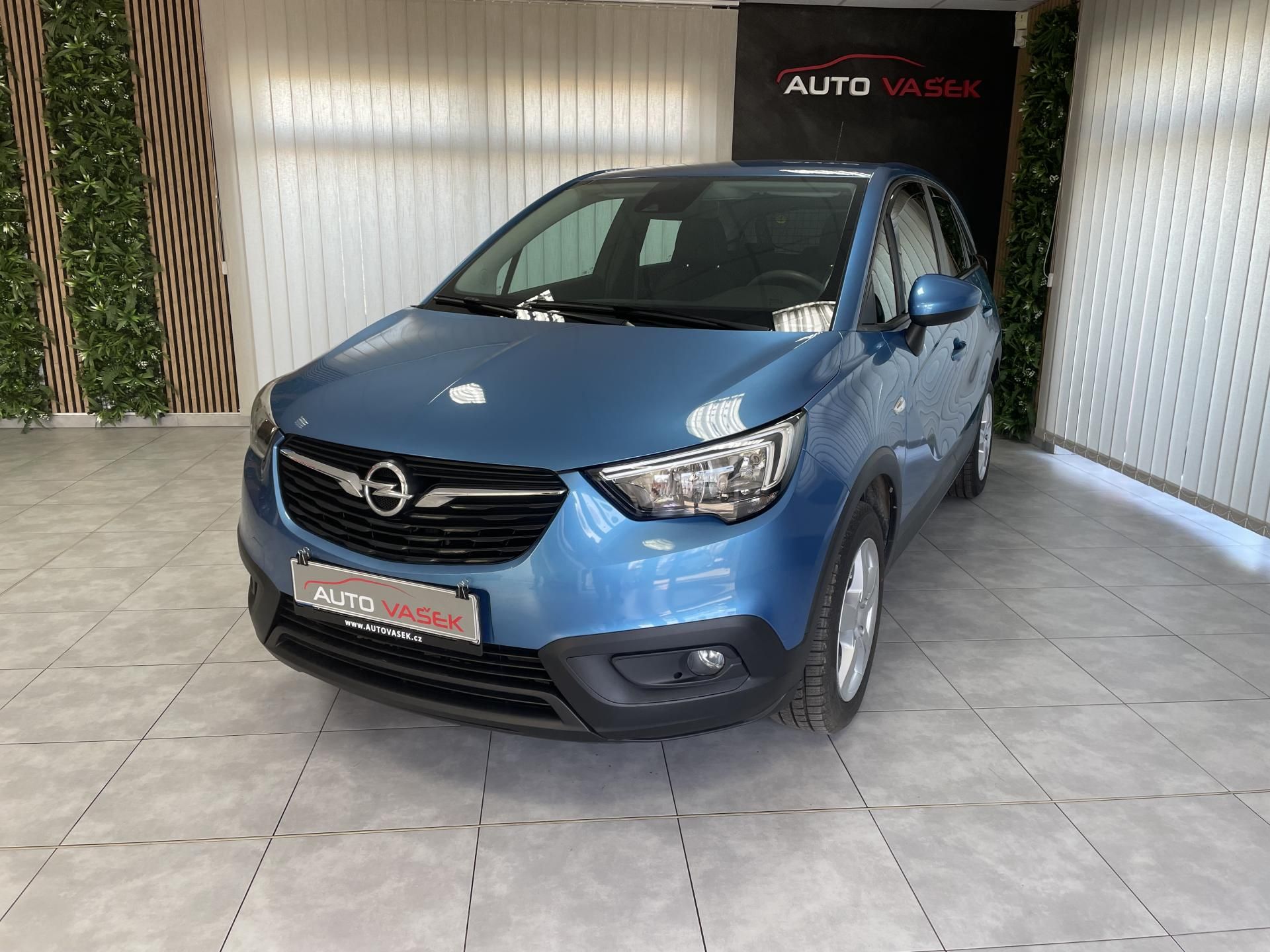 Opel Crossland X, 1.2 i LPG ČR 1.MAJ. SERVISKA - fotka 5