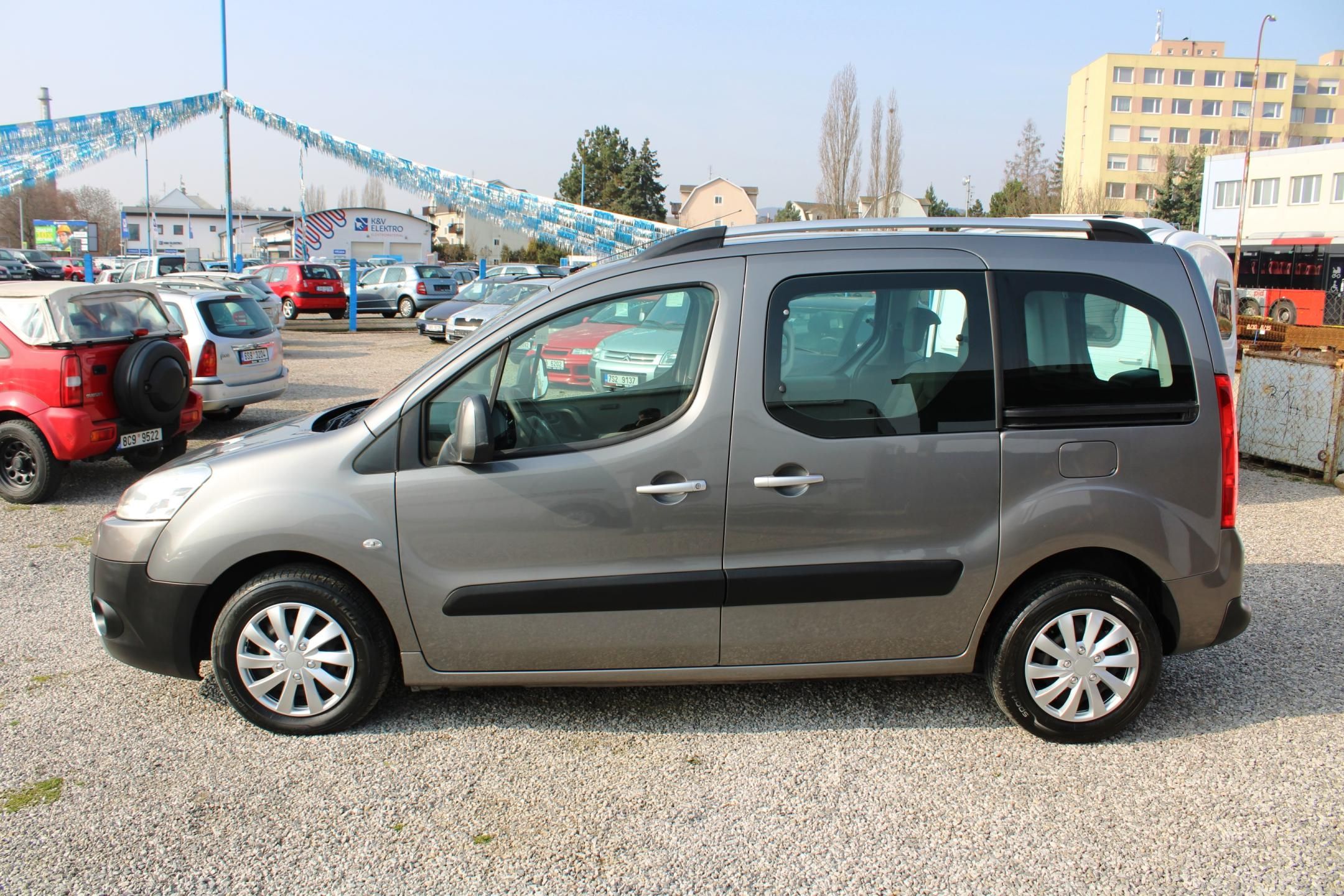 Peugeot Partner Tepee, 1,6HDI KLIMA EL.OKNA PDC ESP - fotka 4