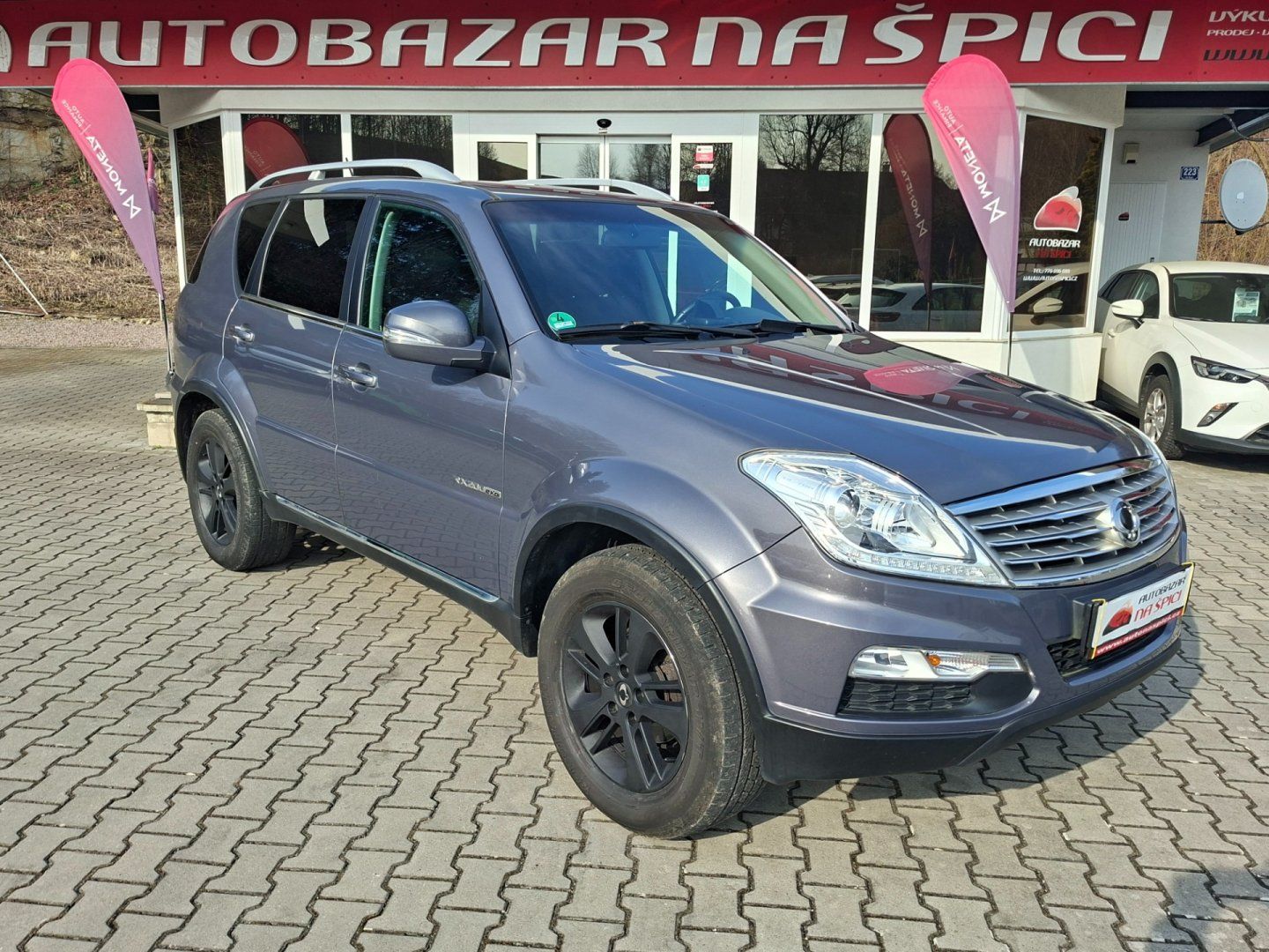 SsangYong Rexton, RX200e-XDi 114kW 4WD 7.MÍST - fotka 2