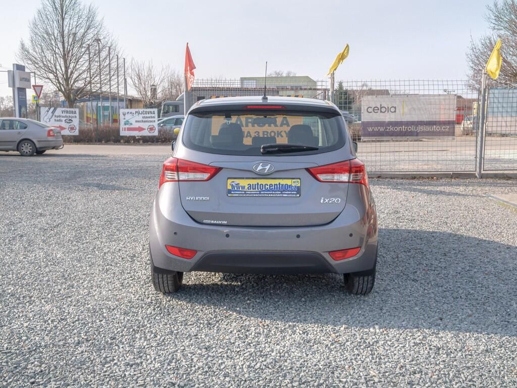 Hyundai ix20, ČR 1.6i 92KW mat – 12/2012 - fotka 6