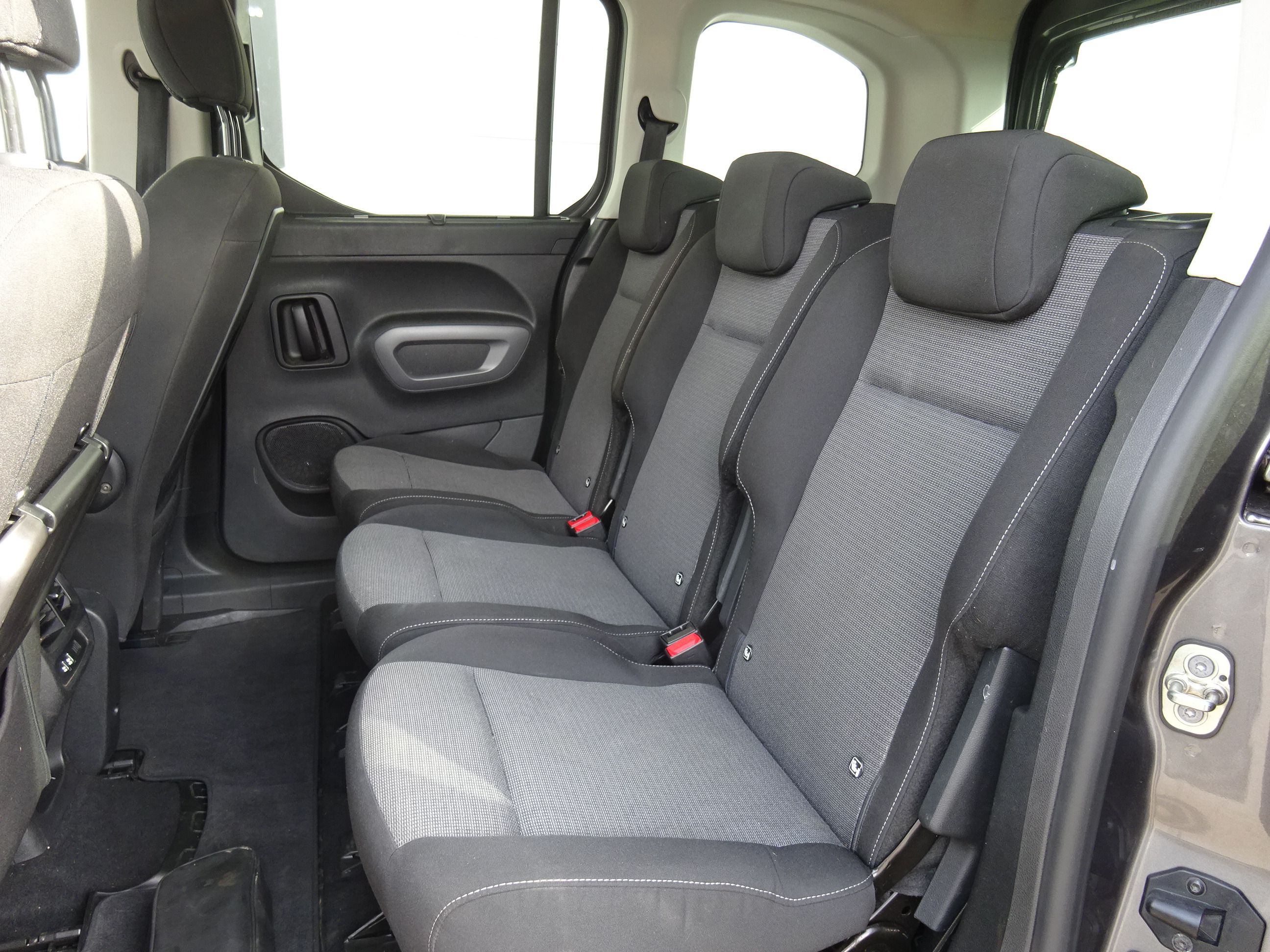 Toyota Proace City Verso, 1.5D Family L2 - fotka 6