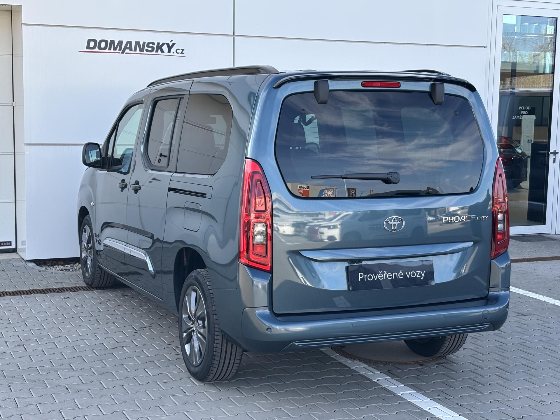 Toyota Proace City Verso, LONG FAMILY 7S 1,5D AT - fotka 3