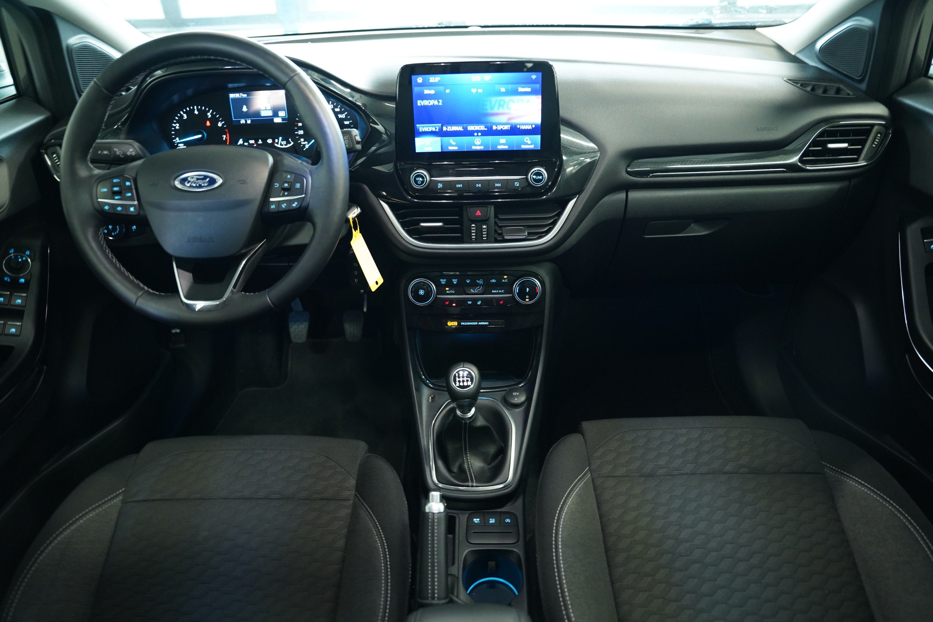 Ford Puma, 1.0 EcoBoost 92 kW Titanium - fotka 5