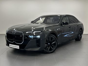 M760e xDrive Sedan