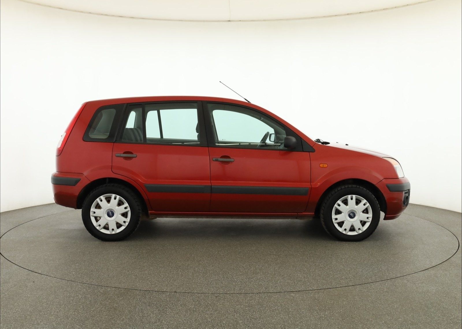 Ford Fusion, 1.4, zamluveno - fotka 6